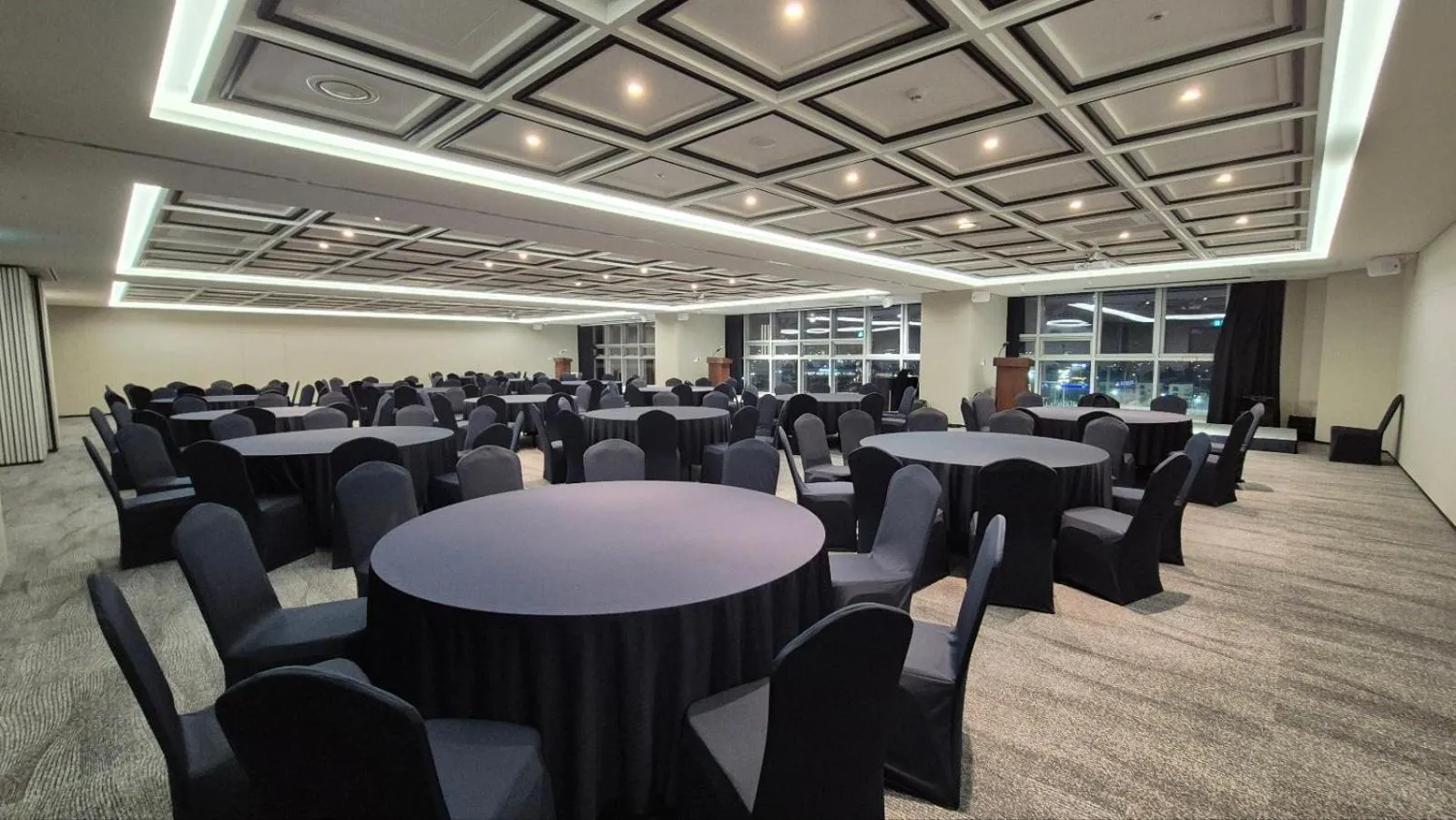 Meeting/conference room in WAVEM HOTEL East