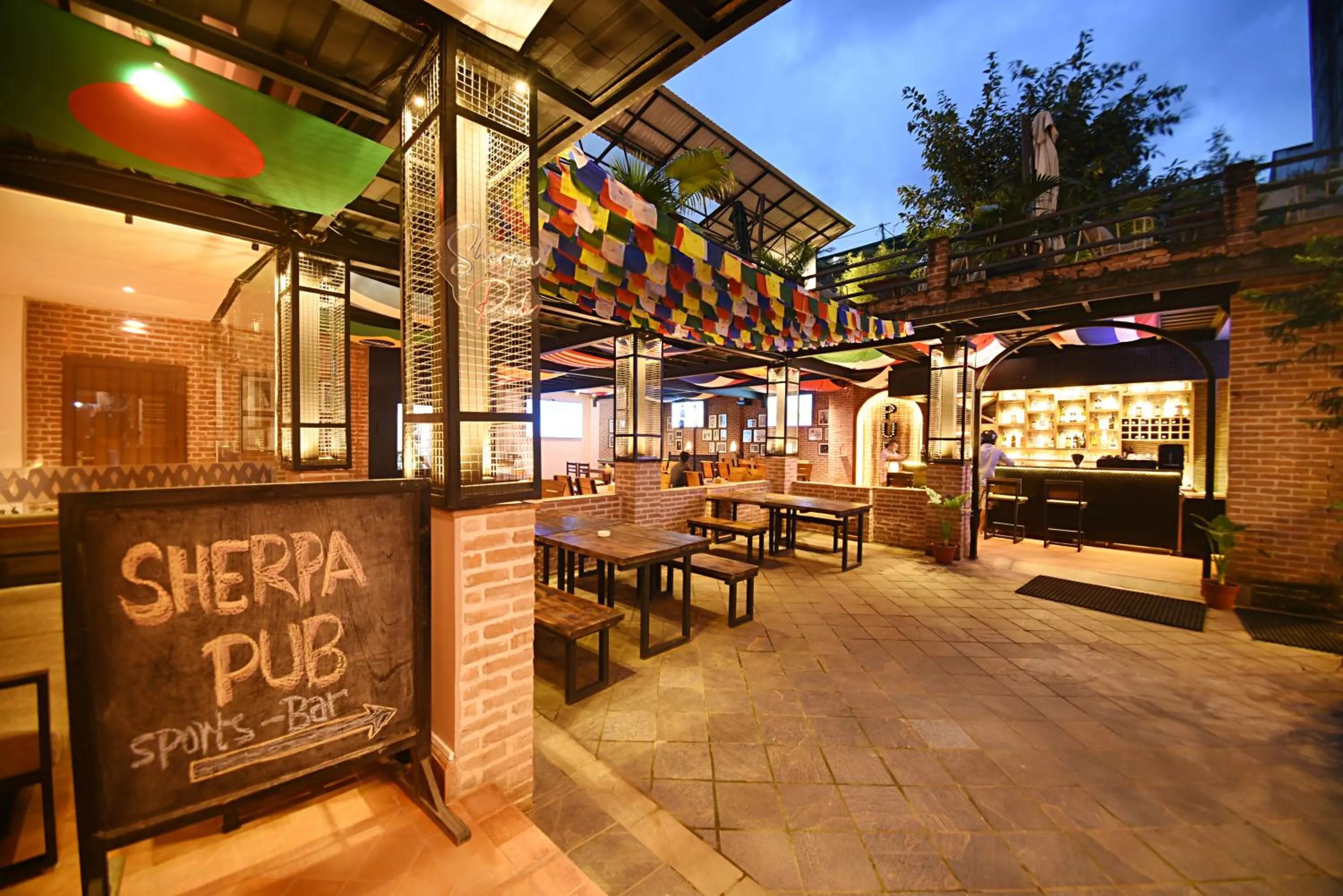 Restaurant/places to eat in Skye Inn Kathmandu