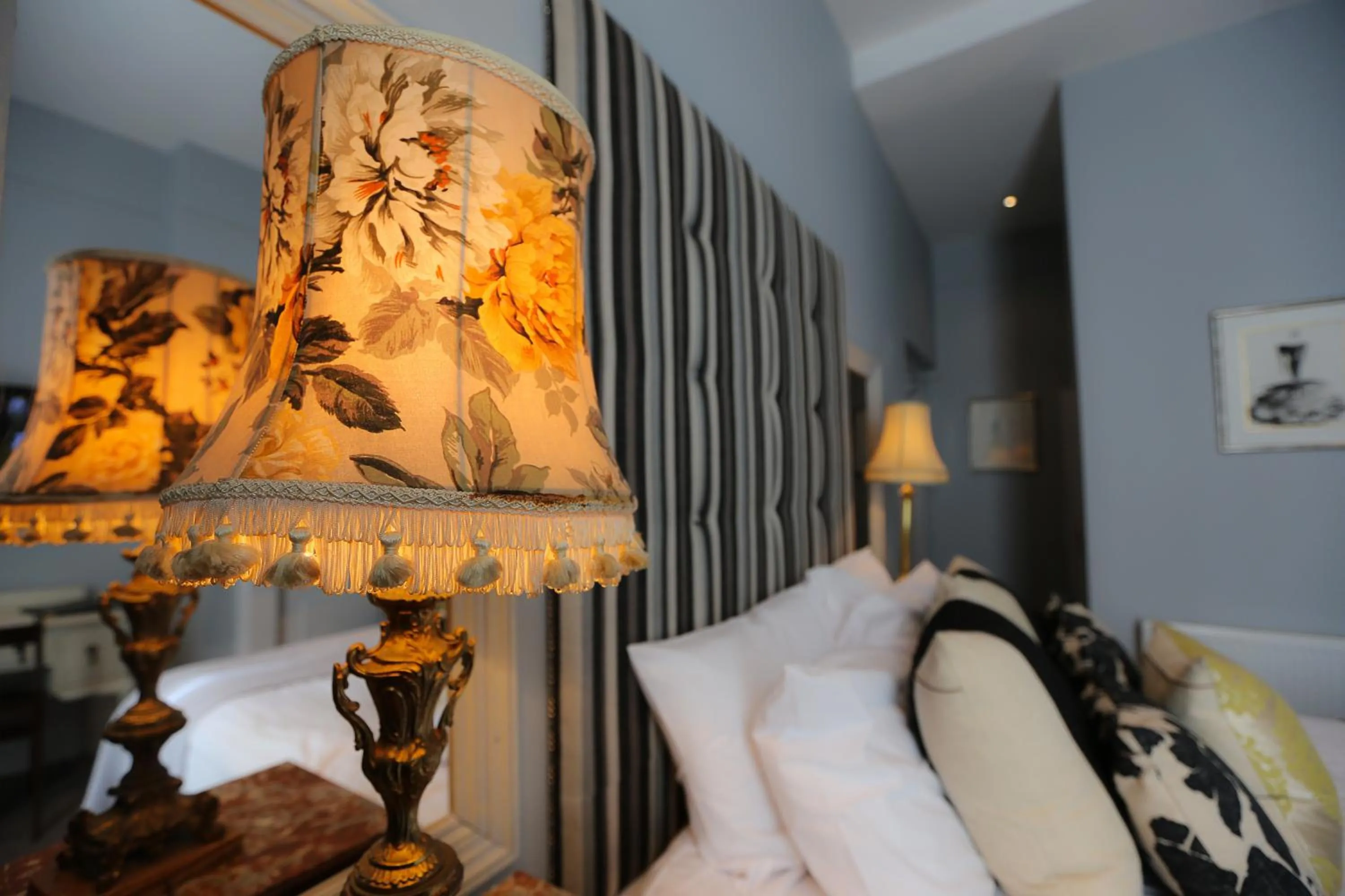 Decorative detail in The Crown and Sceptre