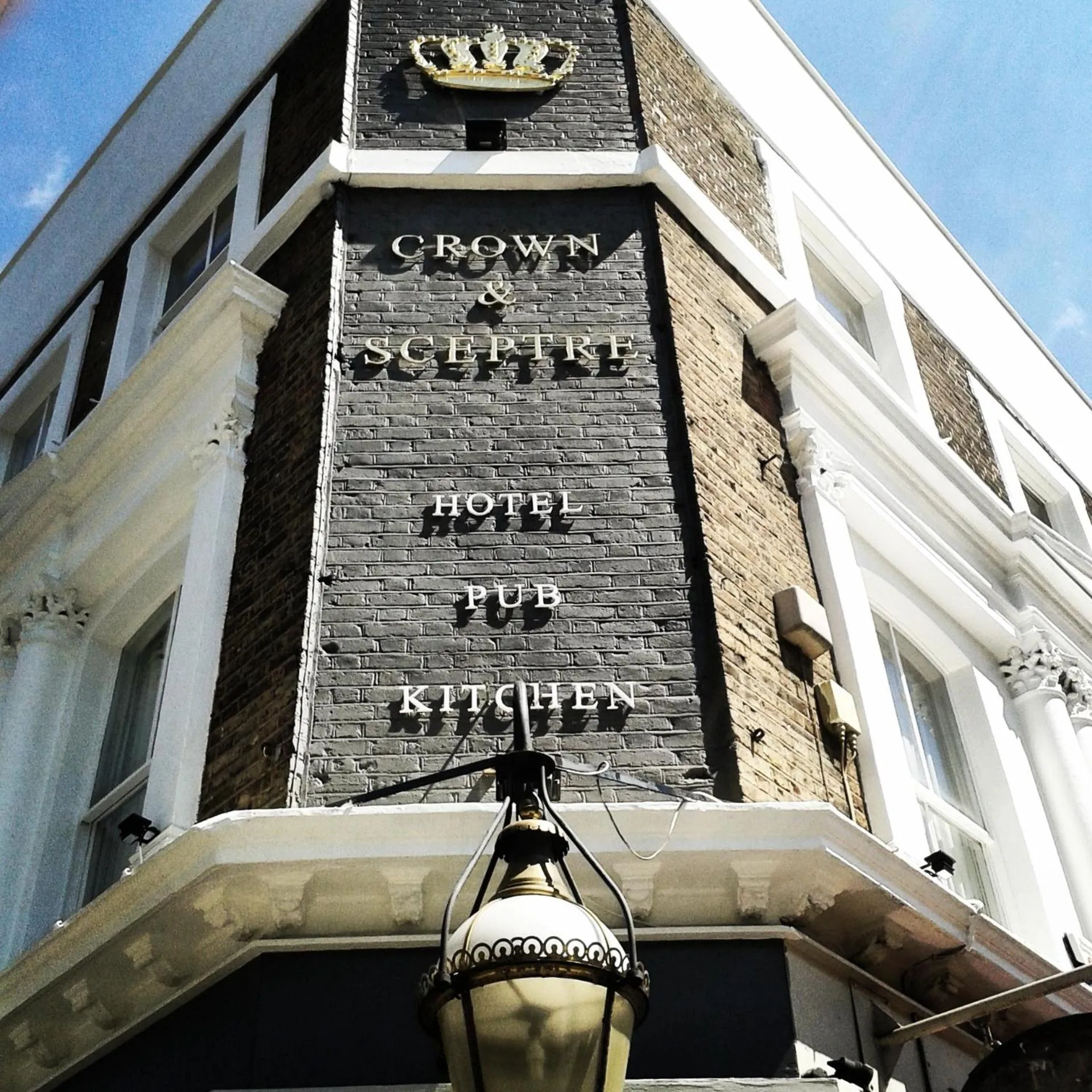 Facade/entrance in The Crown and Sceptre