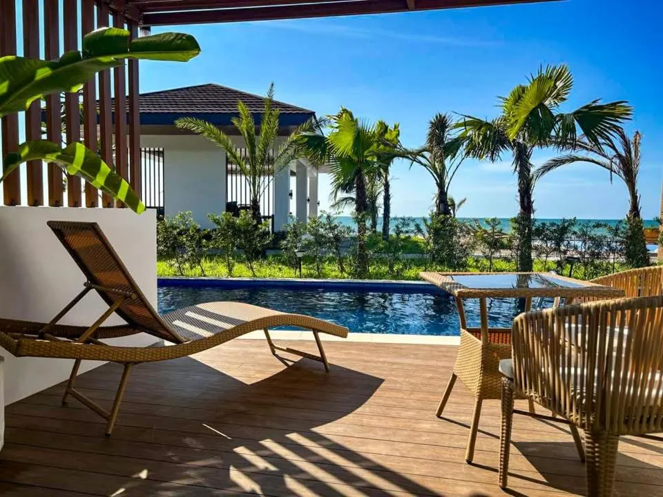 Hudor Resort - Bauang, La Union