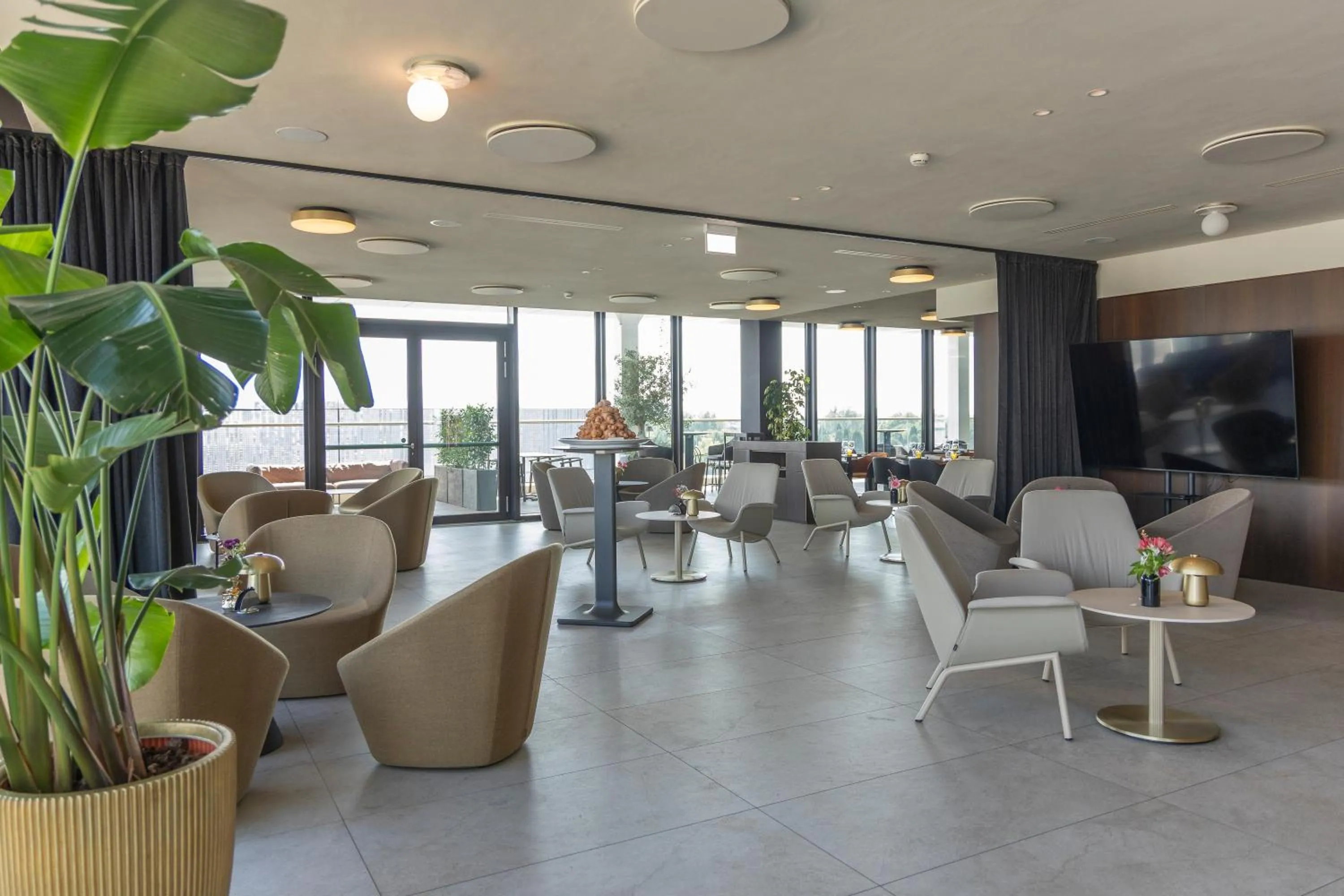 Living room in Radisson Blu Hotel, Bergamo ChorusLife