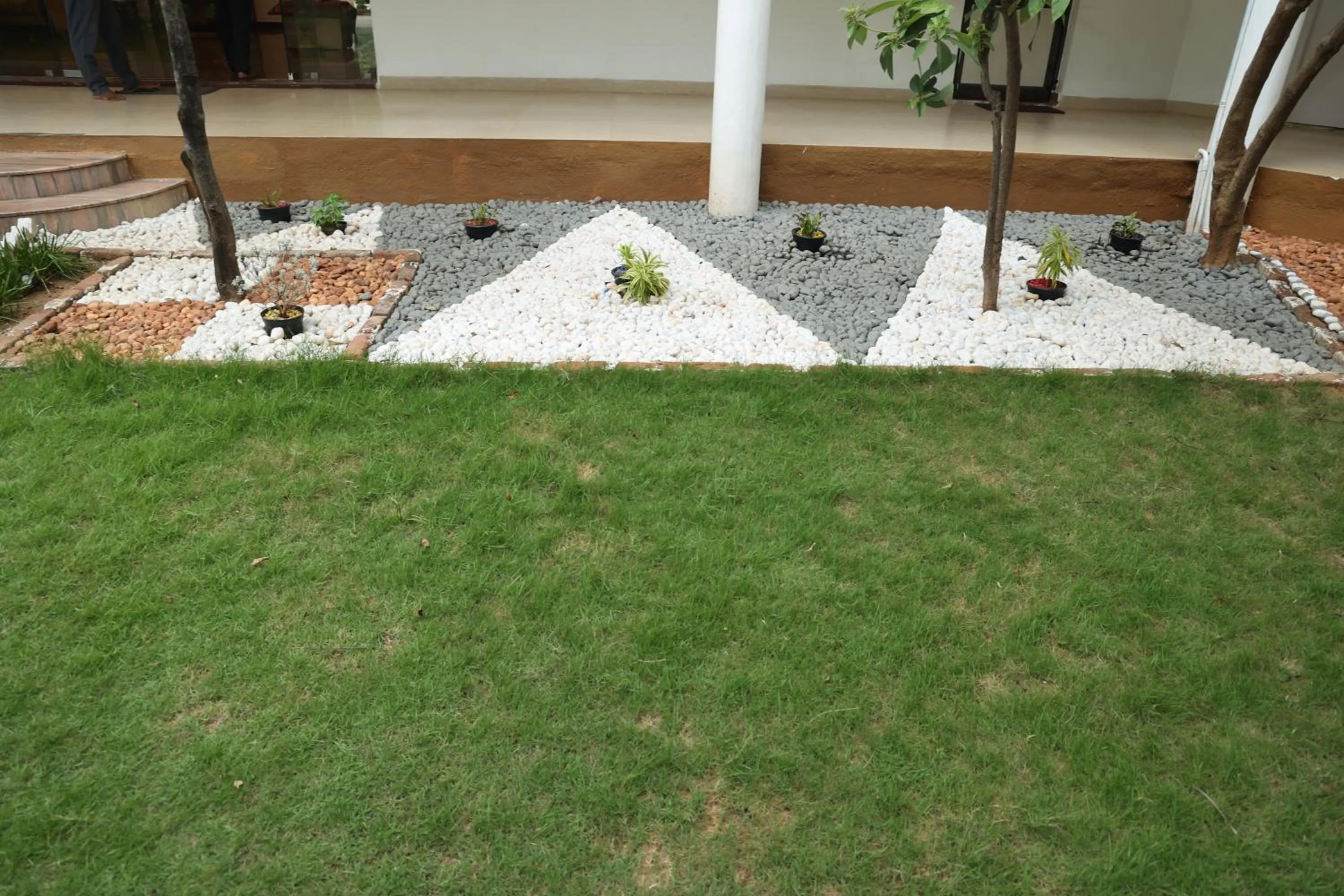 Garden view in Sri Kamalanivas