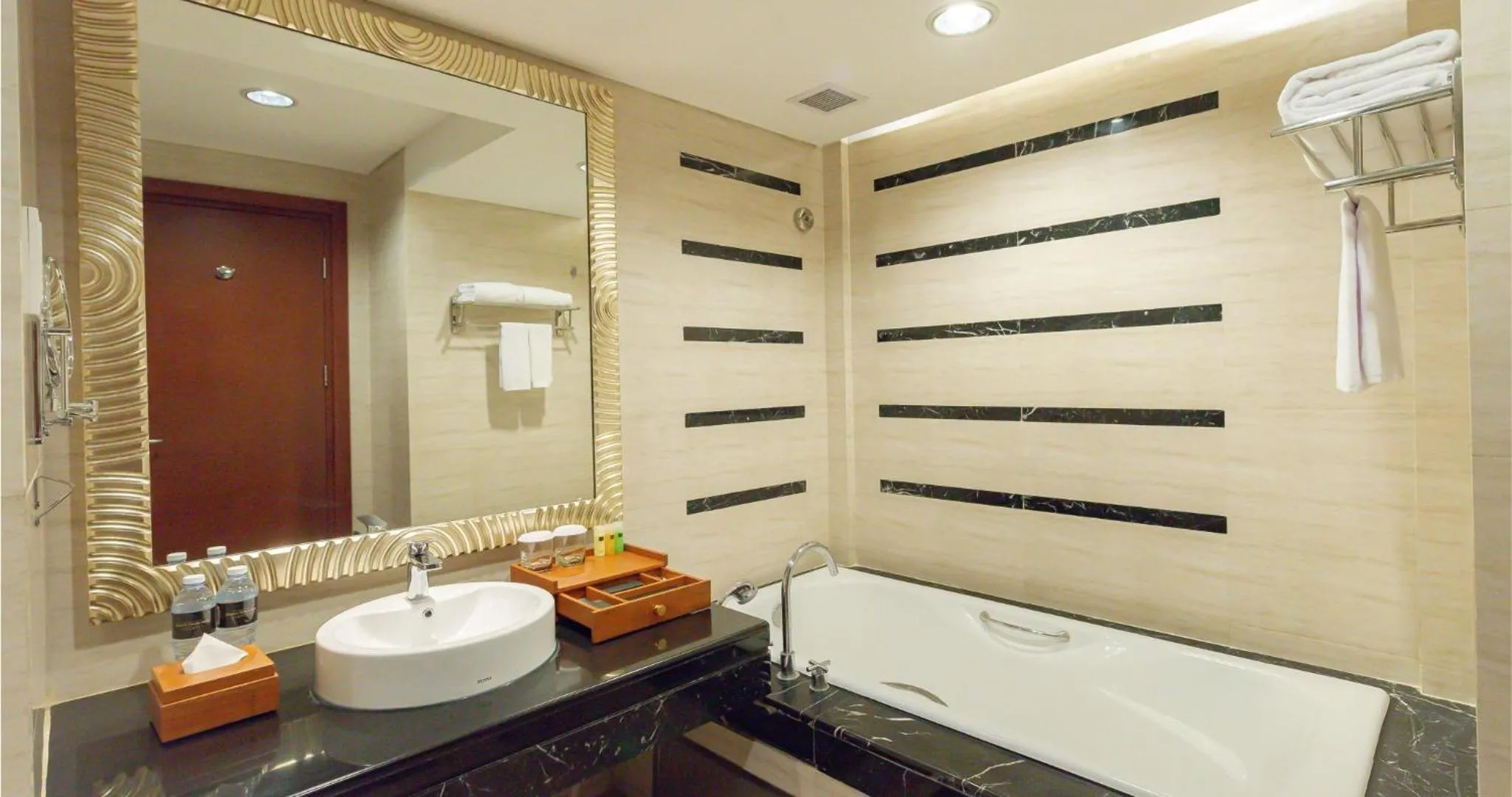 Bathroom in Gumaya Tower Hotel
