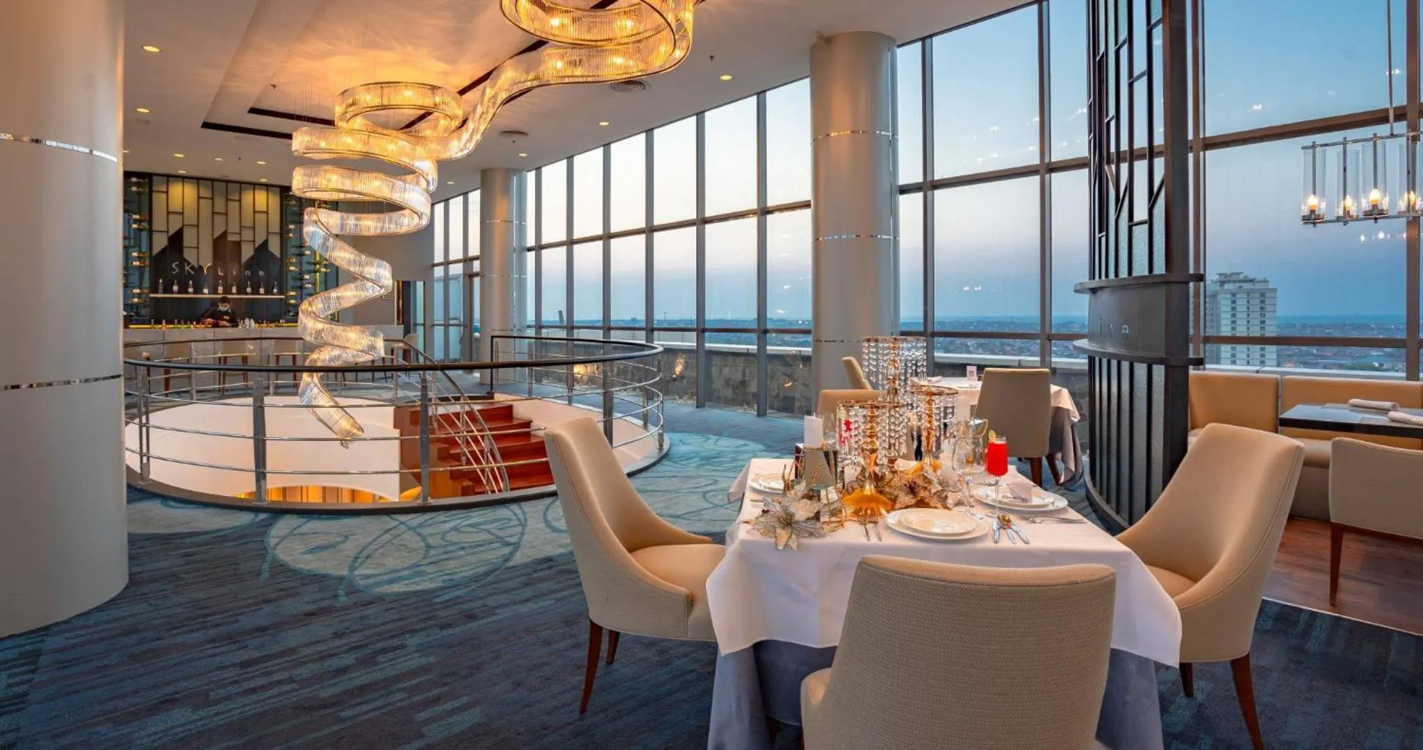 Restaurant/places to eat in Gumaya Tower Hotel