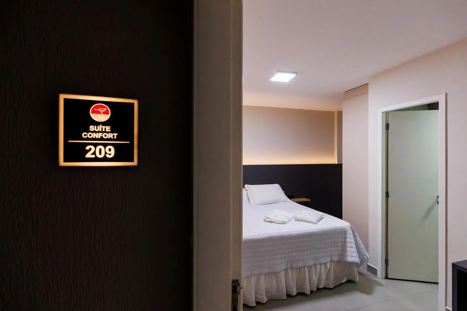 Bedroom, Bed in Tonello Business Hotel