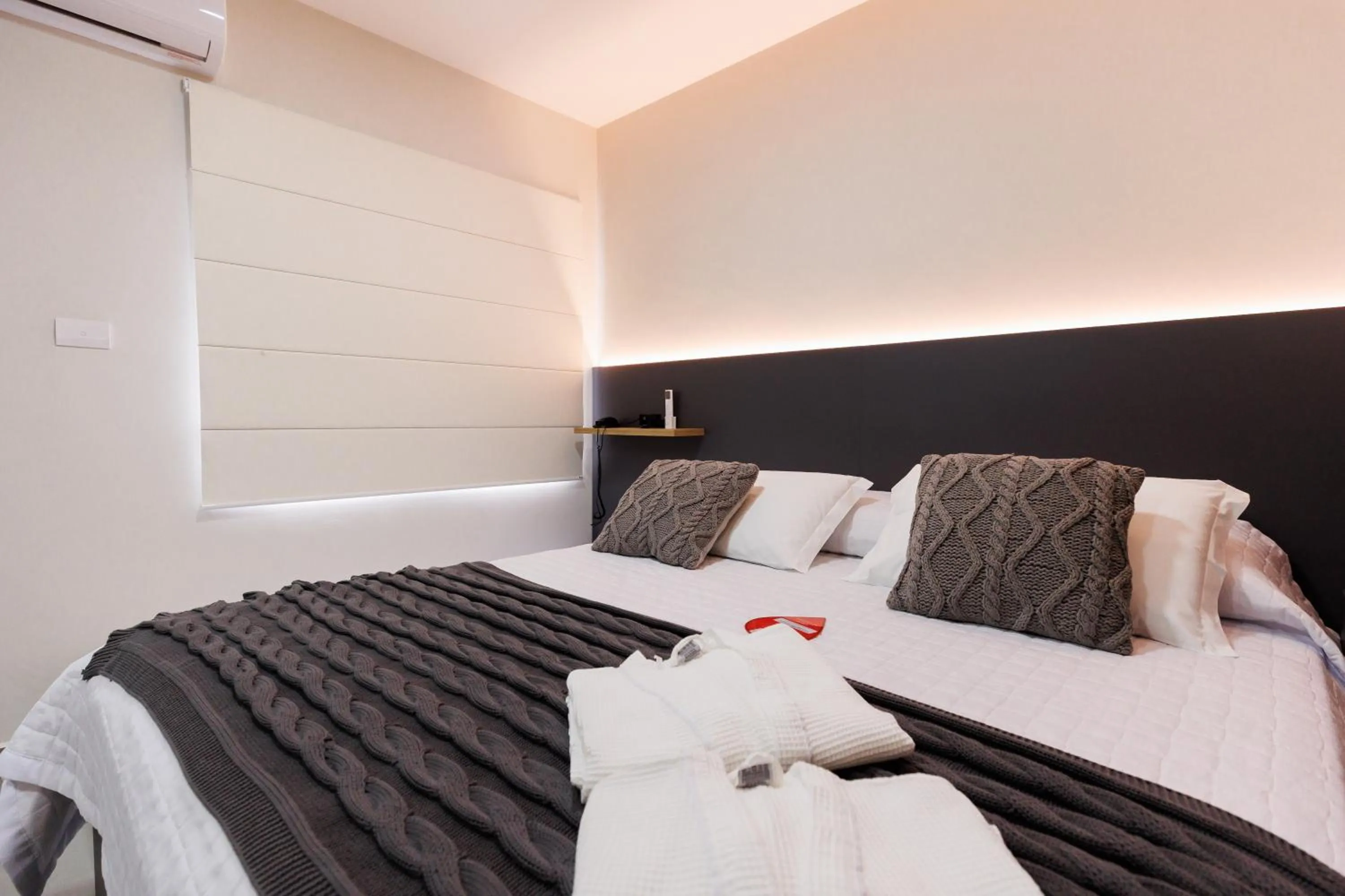 Bedroom, Bed in Tonello Business Hotel