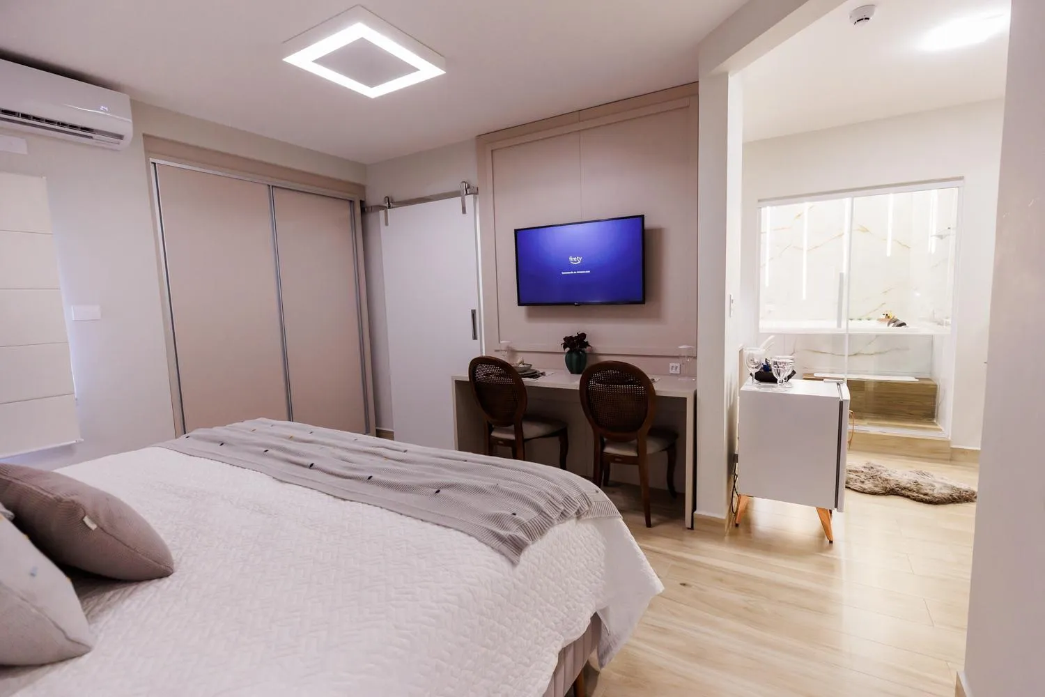 Bedroom, Bed in Tonello Business Hotel