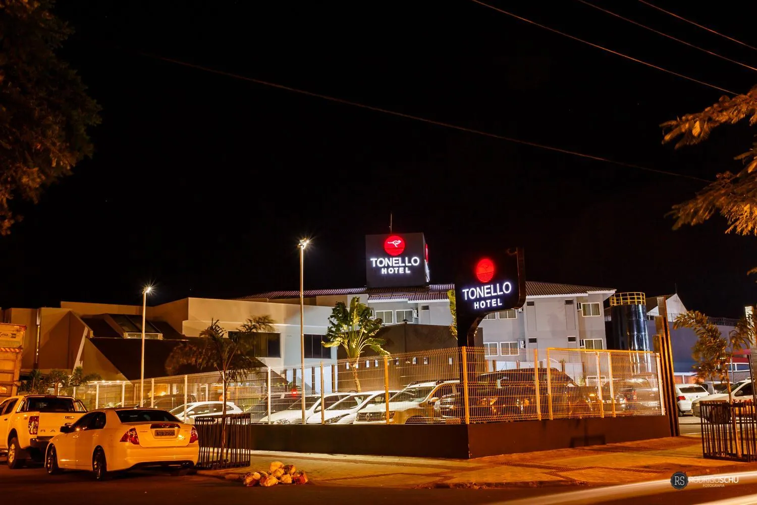 Property building in Tonello Business Hotel