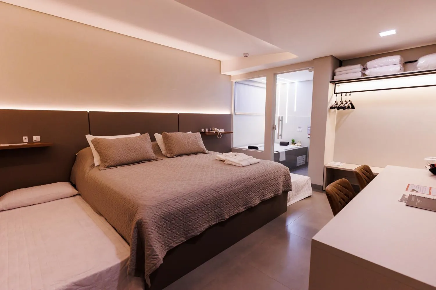 Photo of the whole room, Bed in Tonello Business Hotel