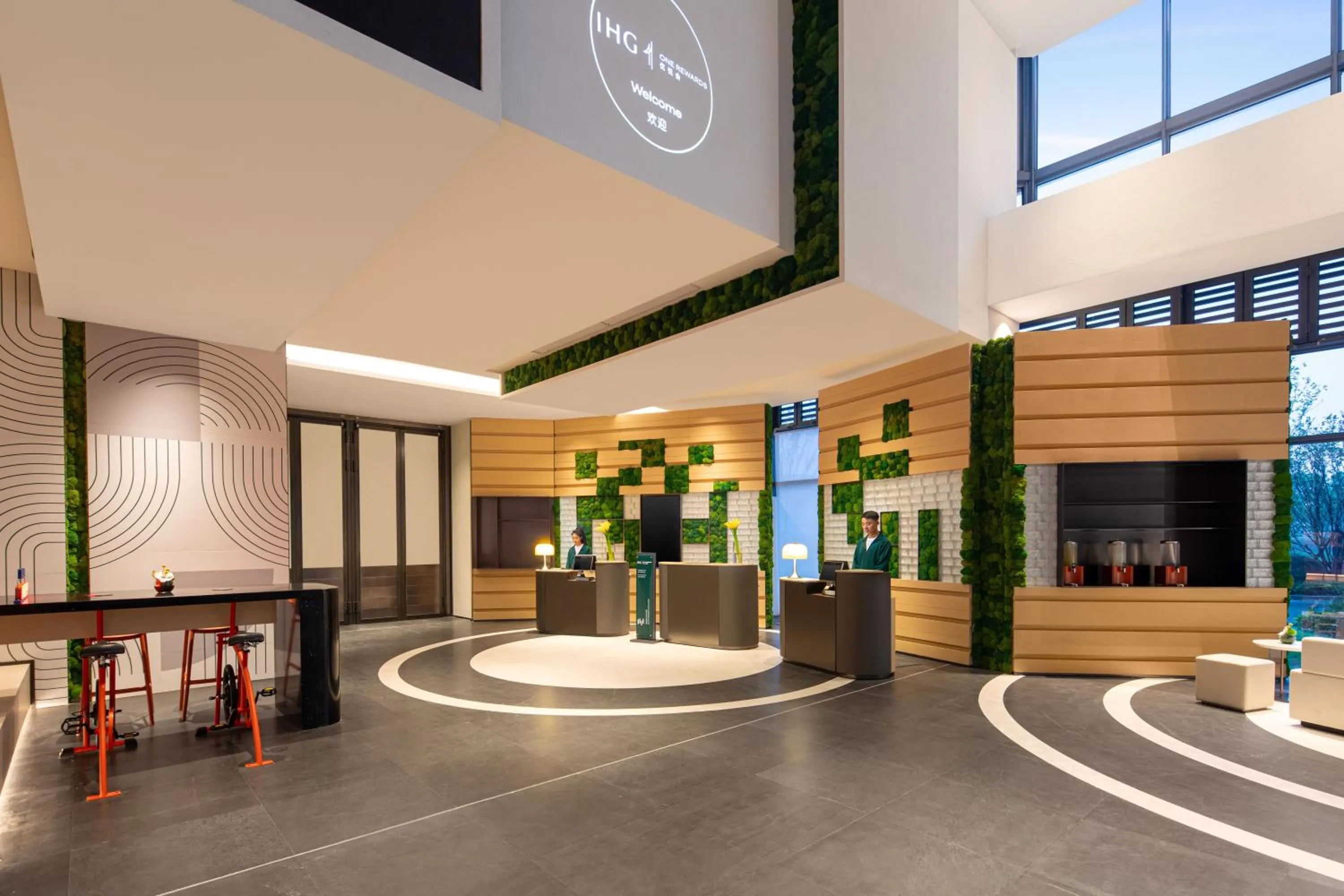 Lobby or reception in EVEN Hotel Shanghai Hongqiao CBD by IHG