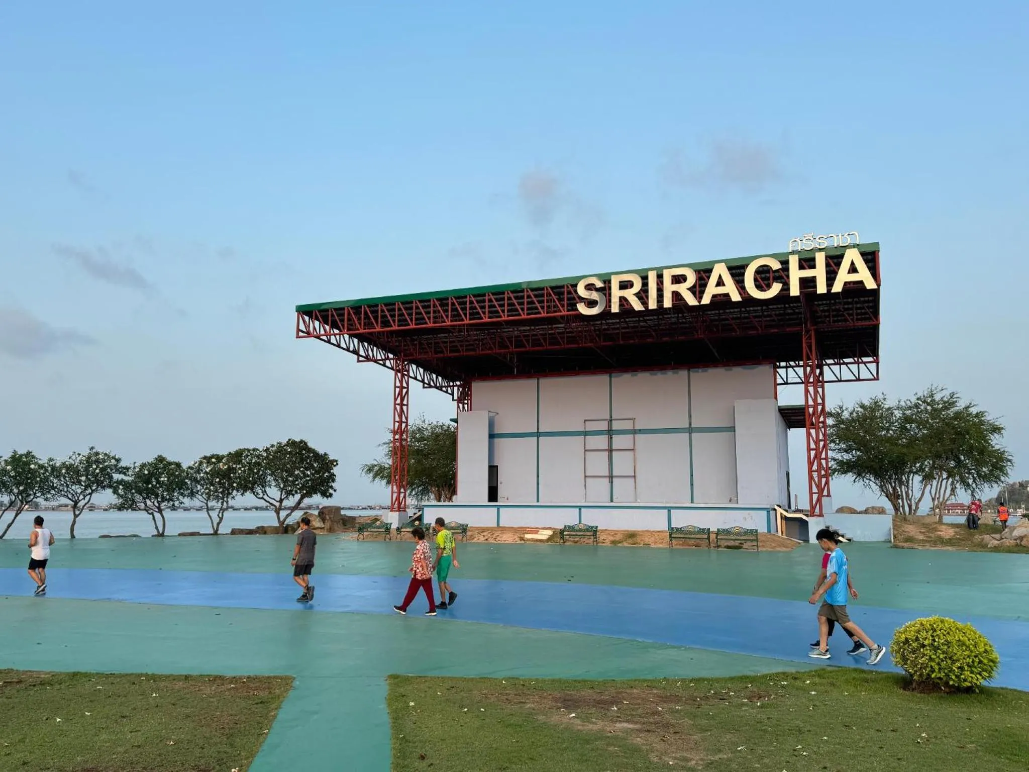 Nearby landmark in Sriracha Avenue Serviced Apartment