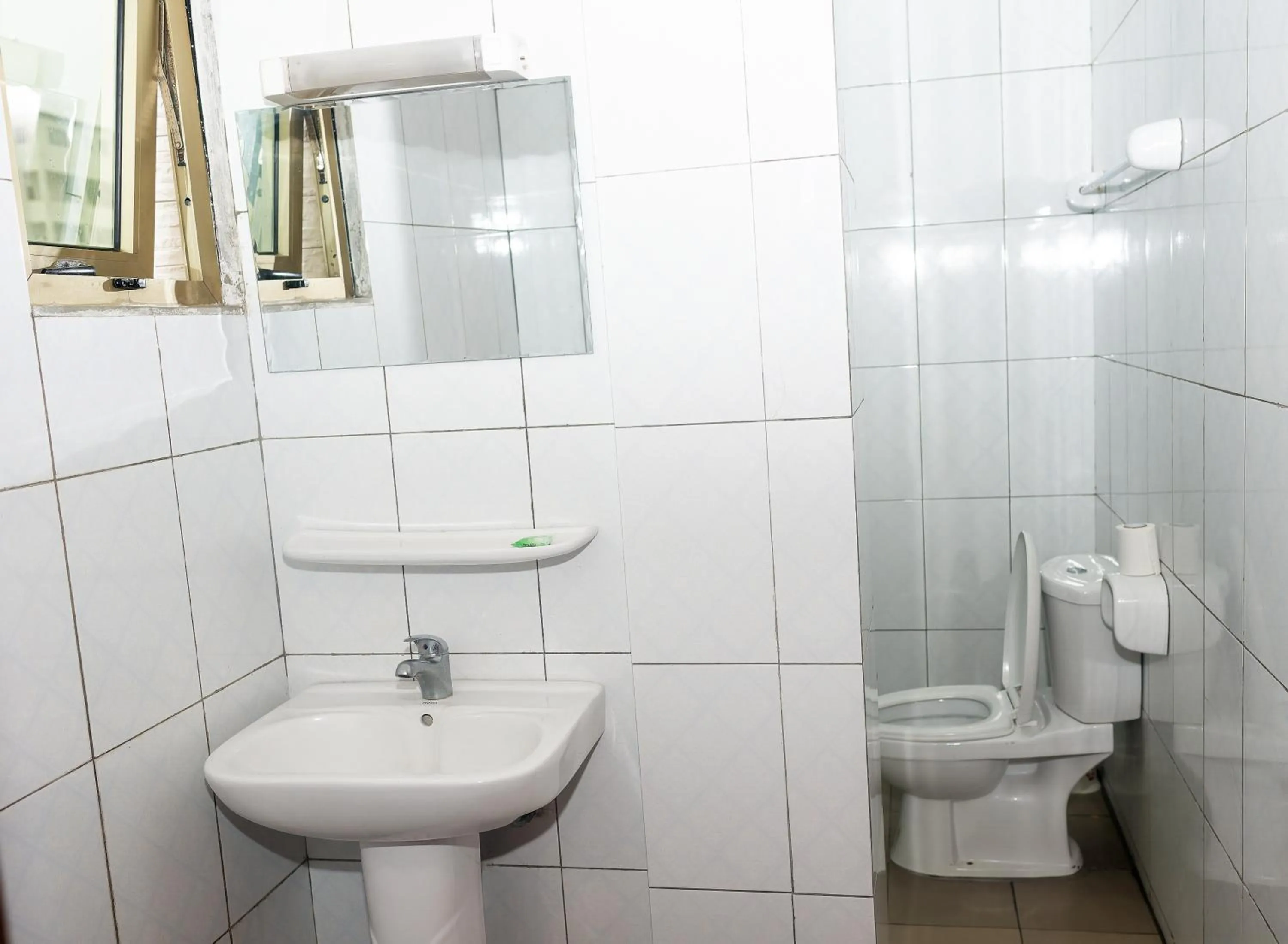 Shower in New Hotel Sossa