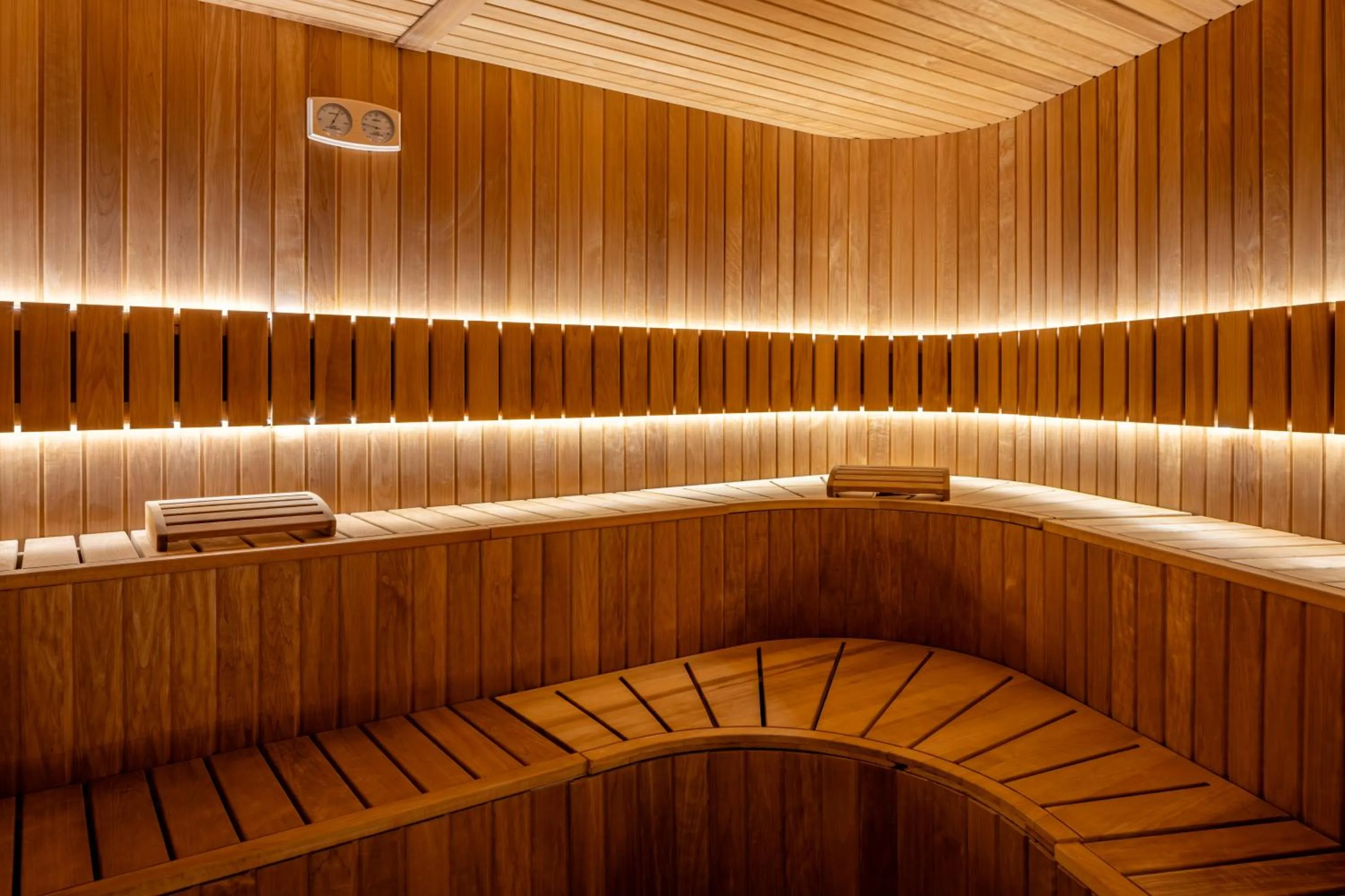 Sauna in ME Malta by Meliá