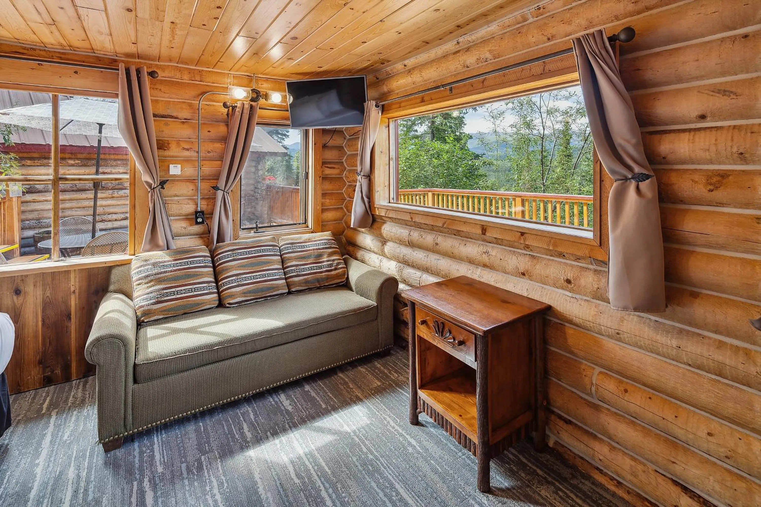Living room in Denali Crow's Nest Cabins