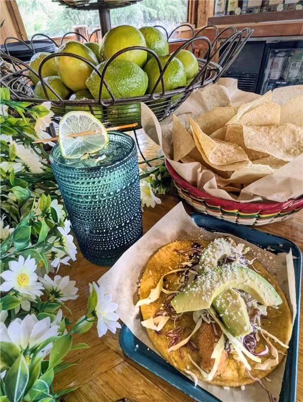 Restaurant/places to eat in Denali Crow's Nest Cabins