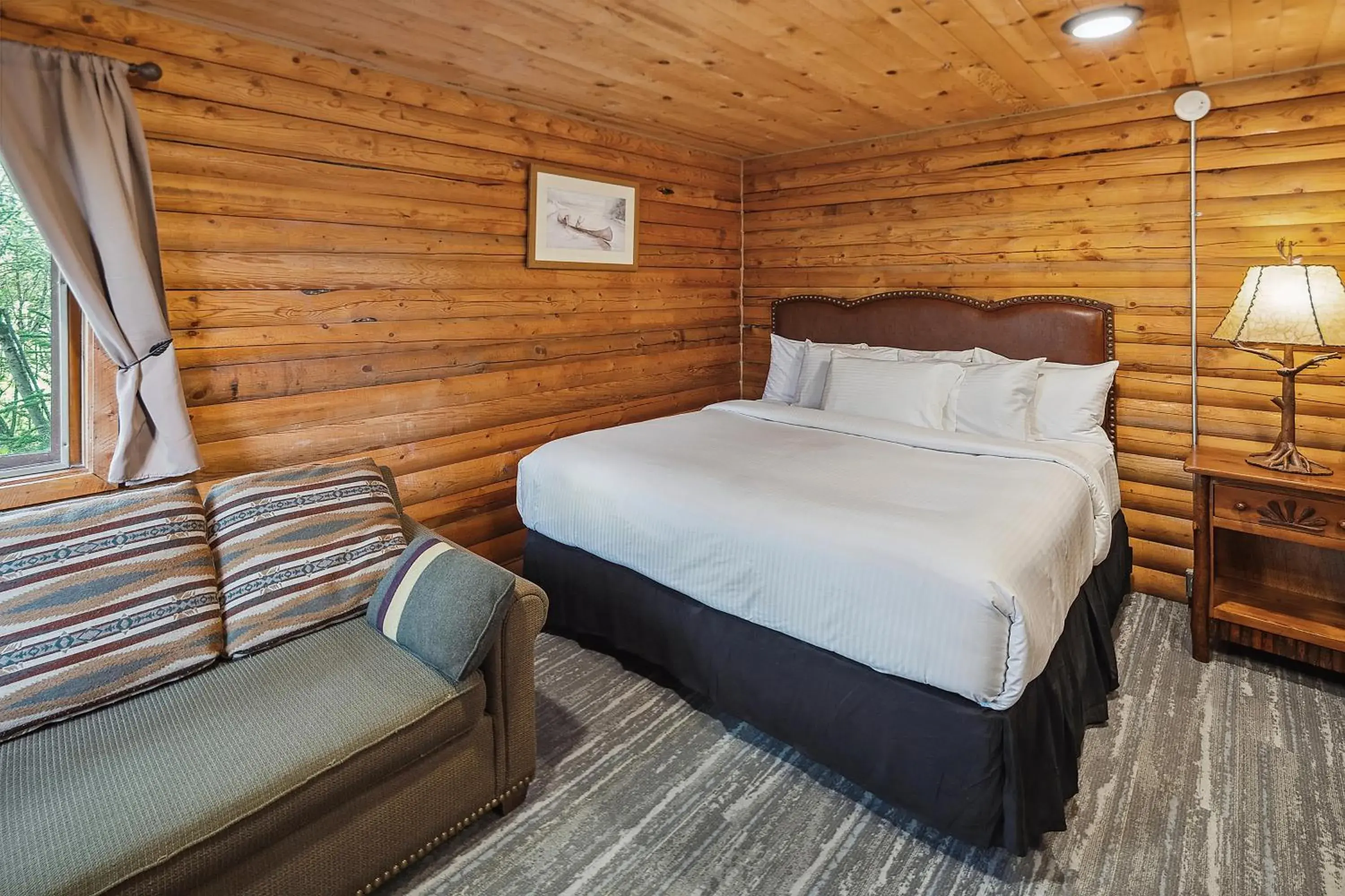 King Room with Mountain View in Denali Crow's Nest Cabins King Room with Mountain View in Denali Crow's Nest Cabins