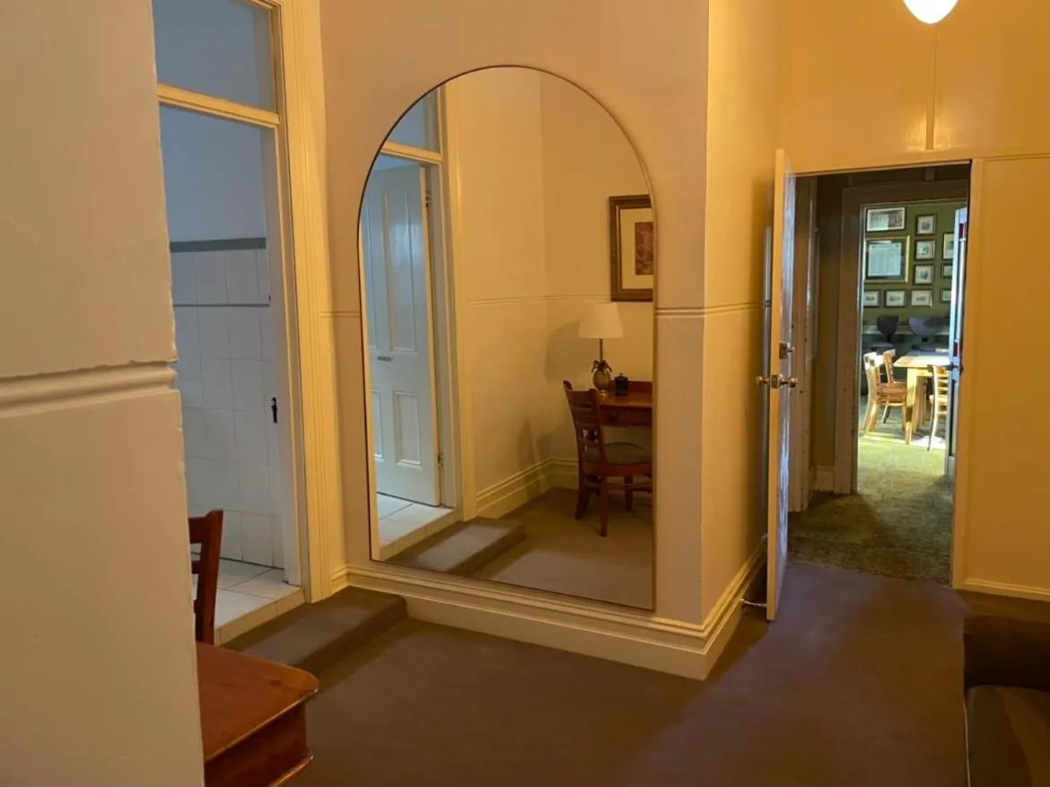 American Hotel Creswick