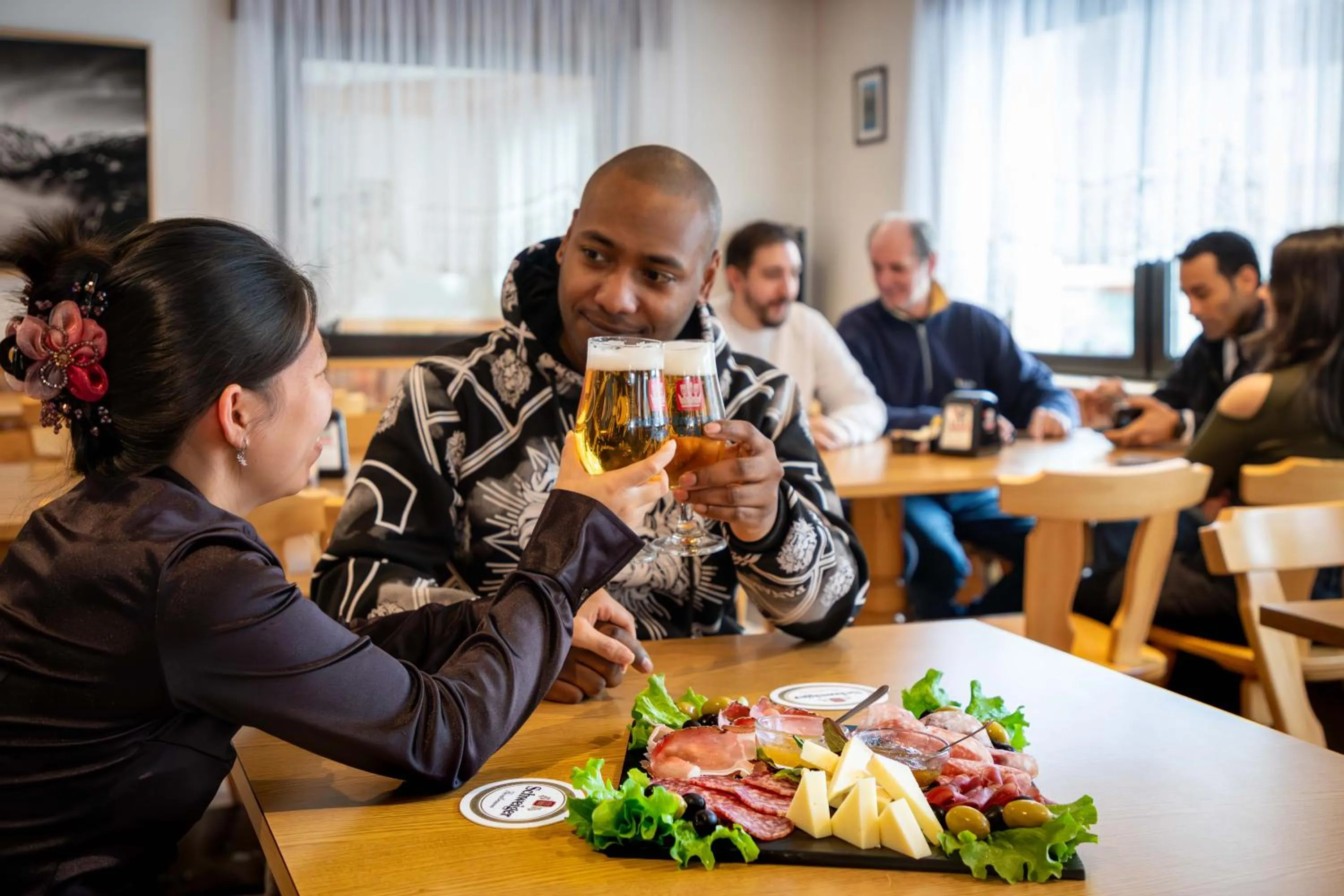 Lounge or bar in Hotel Sella Ronda Serenella - A 50 mt dalle piste da sci