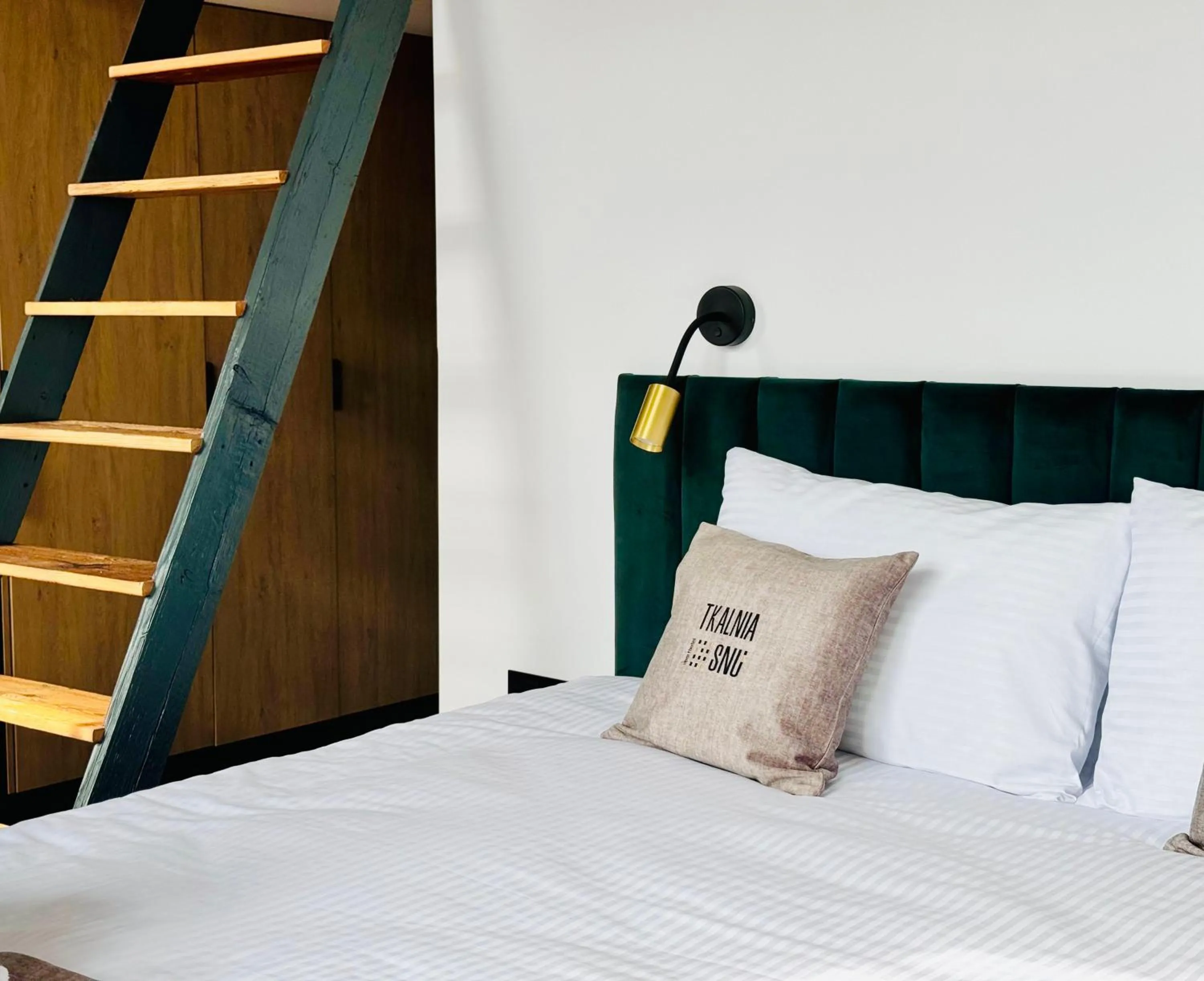 Bedroom, Bed in Tkalnia Snu