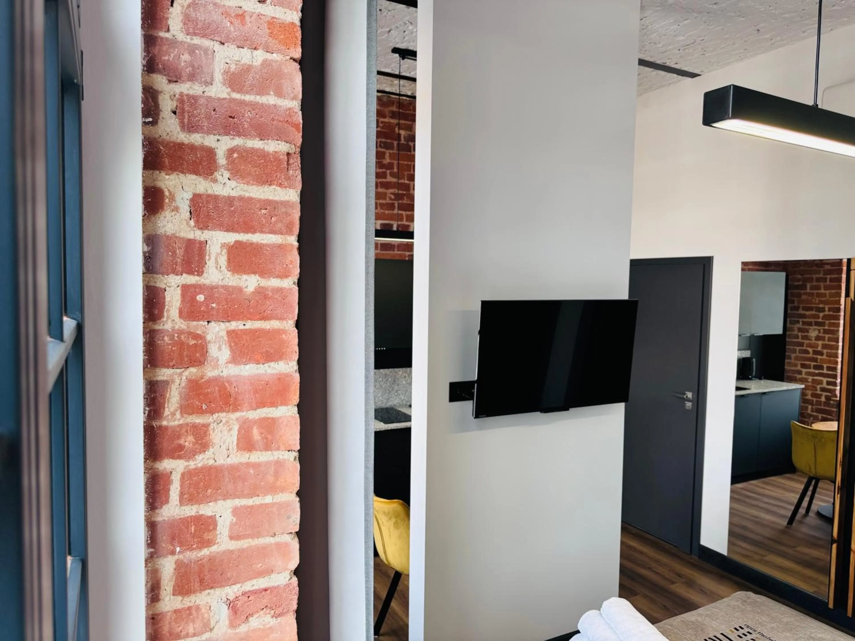 Communal lounge/ TV room in Tkalnia Snu