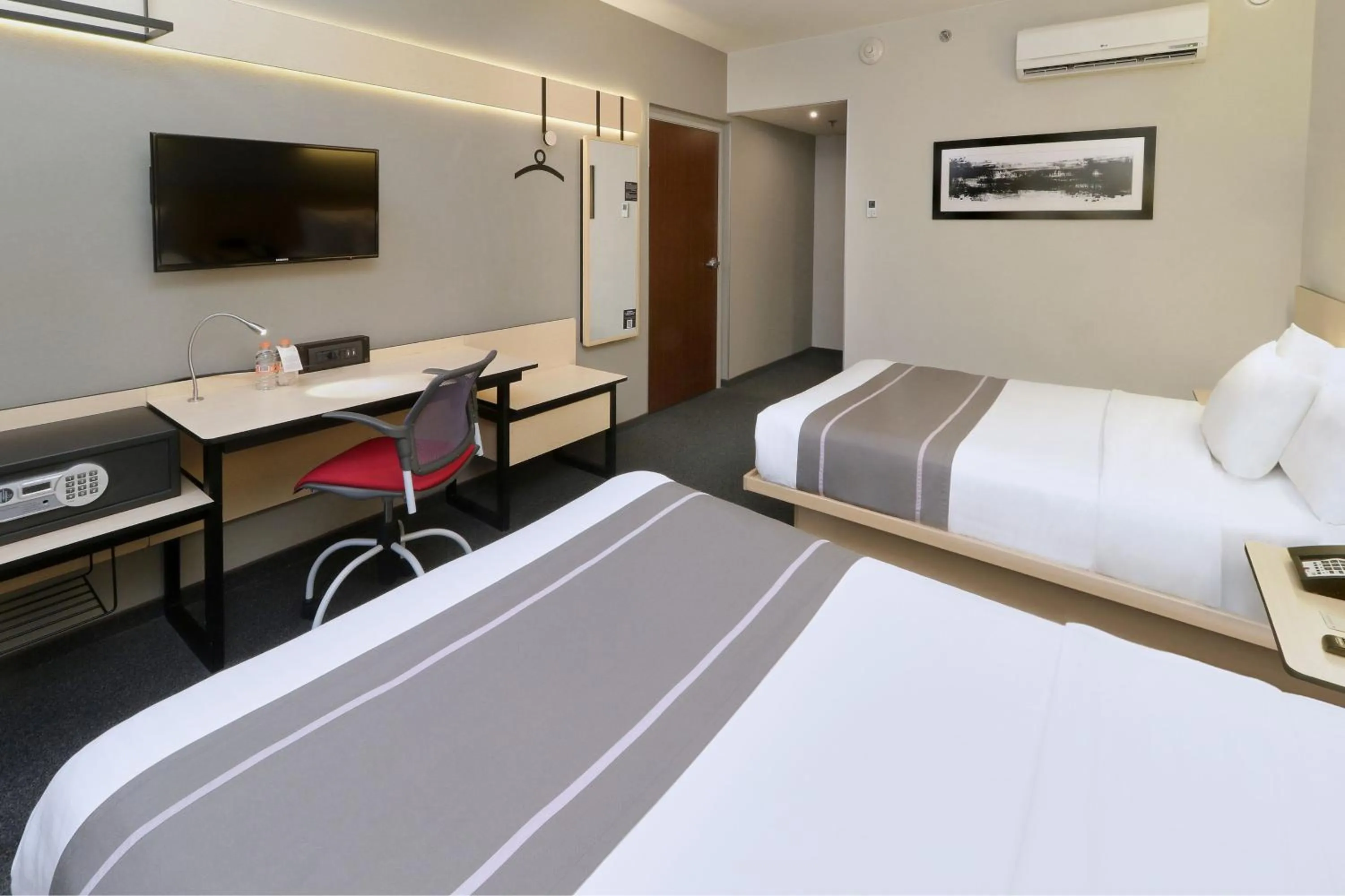 Bedroom, Bed in City Express Plus by Marriott Monterrey Nuevo Sur