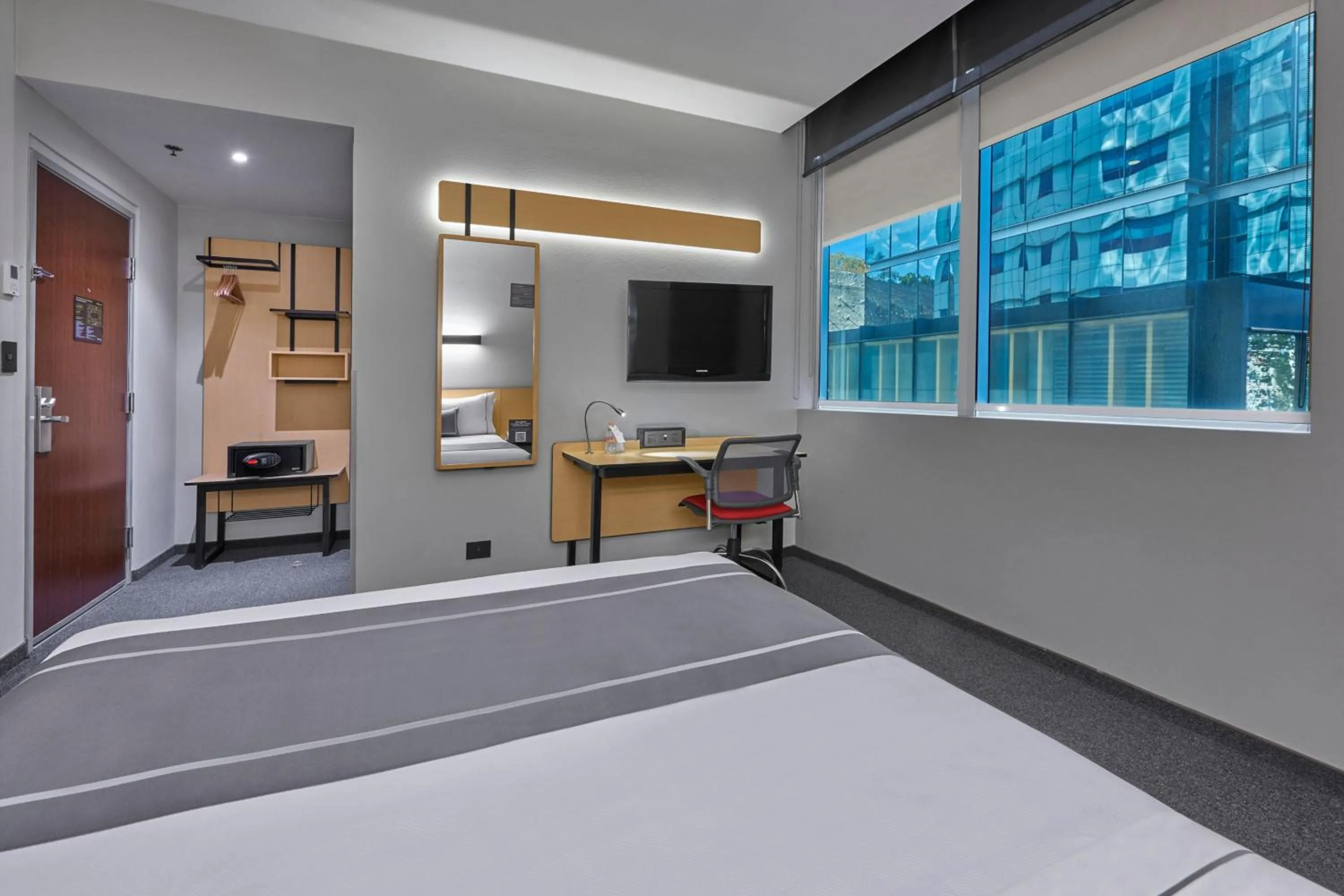 Bedroom, Bed in City Express Plus by Marriott Monterrey Nuevo Sur