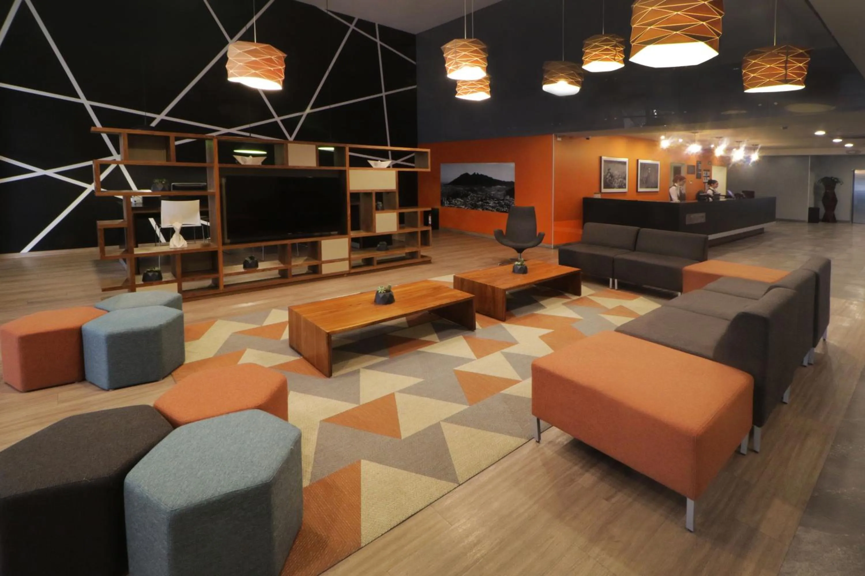 Lobby or reception in City Express Plus by Marriott Monterrey Nuevo Sur