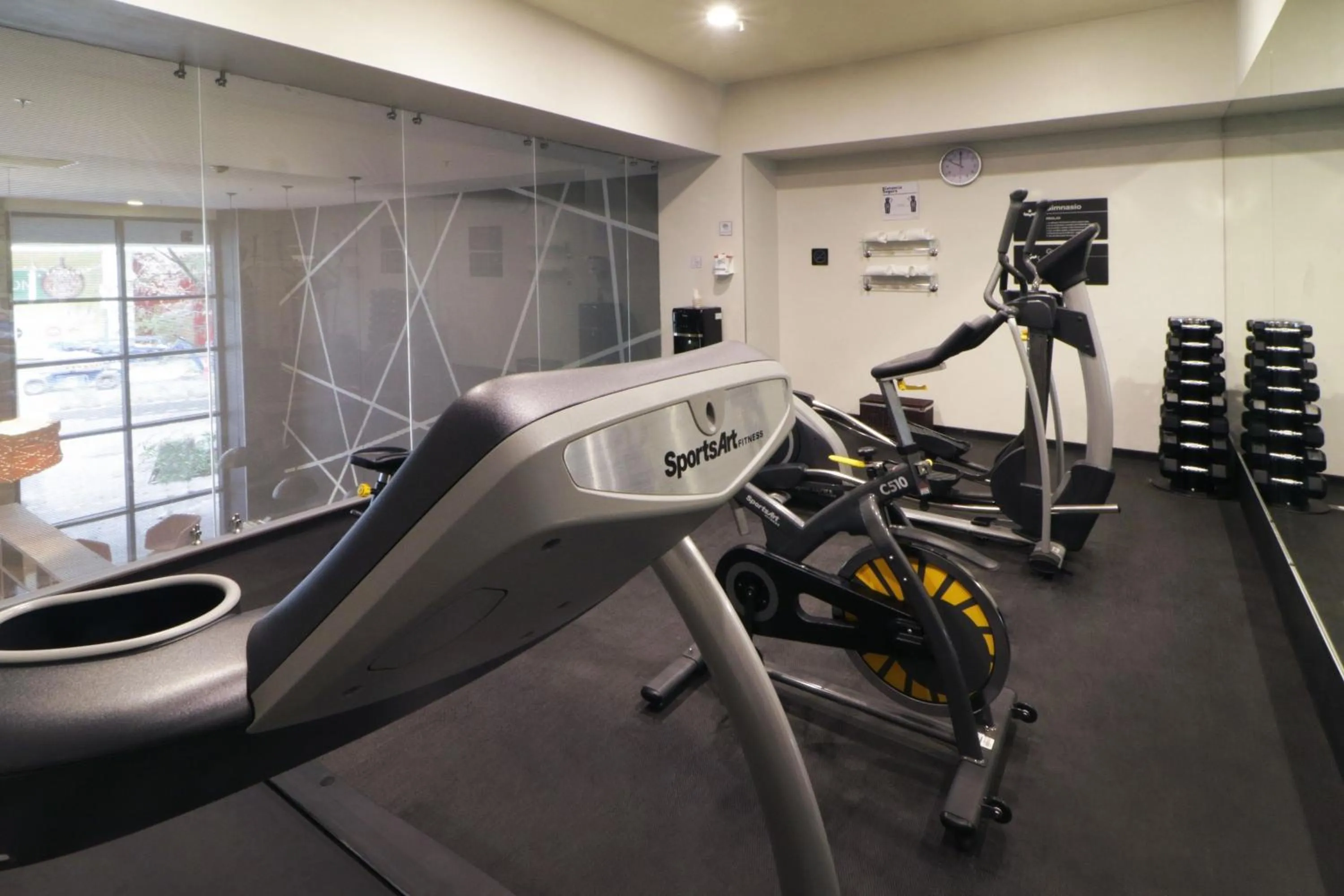 Fitness centre/facilities in City Express Plus by Marriott Monterrey Nuevo Sur