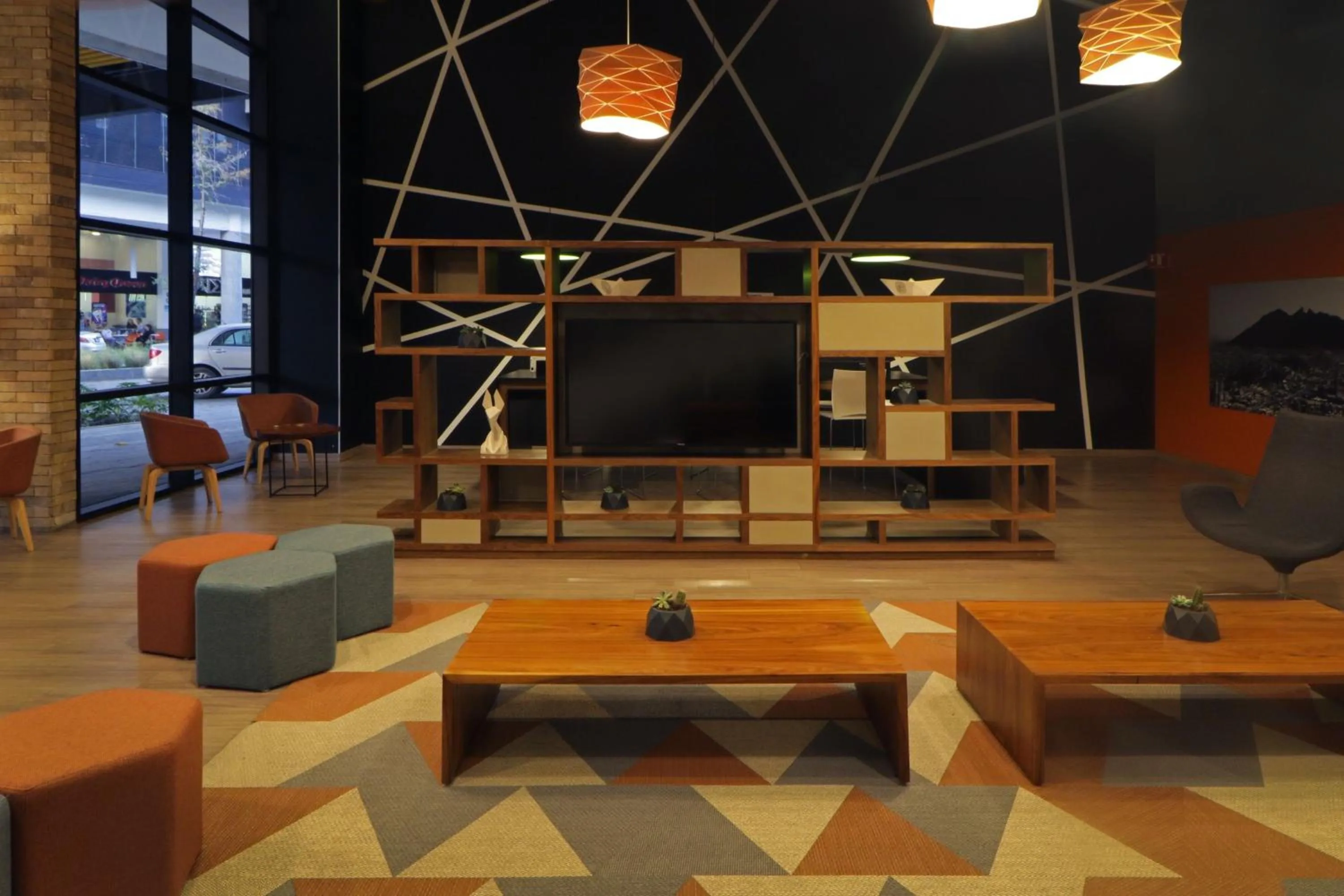 Lobby or reception in City Express Plus by Marriott Monterrey Nuevo Sur