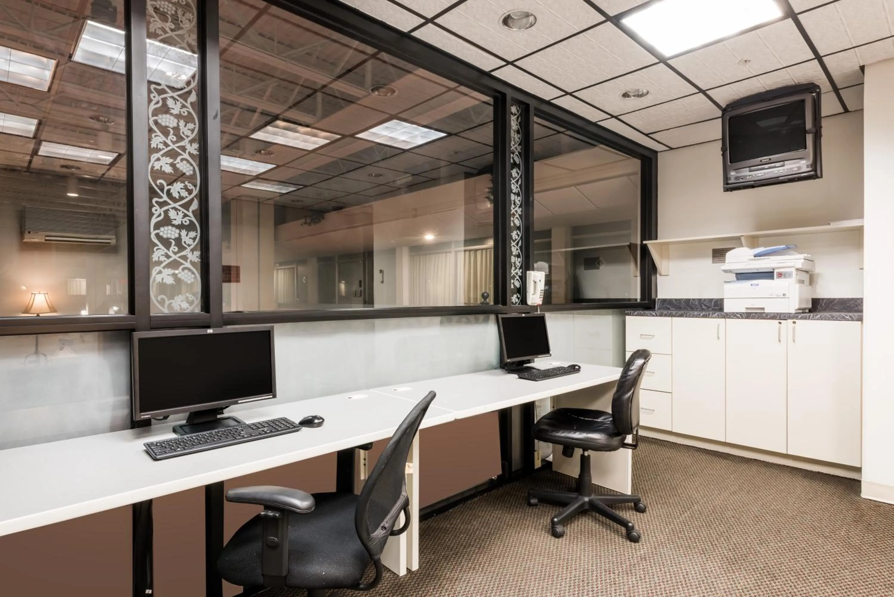 Business facilities in Ramada by Wyndham State College Hotel & Conference Center