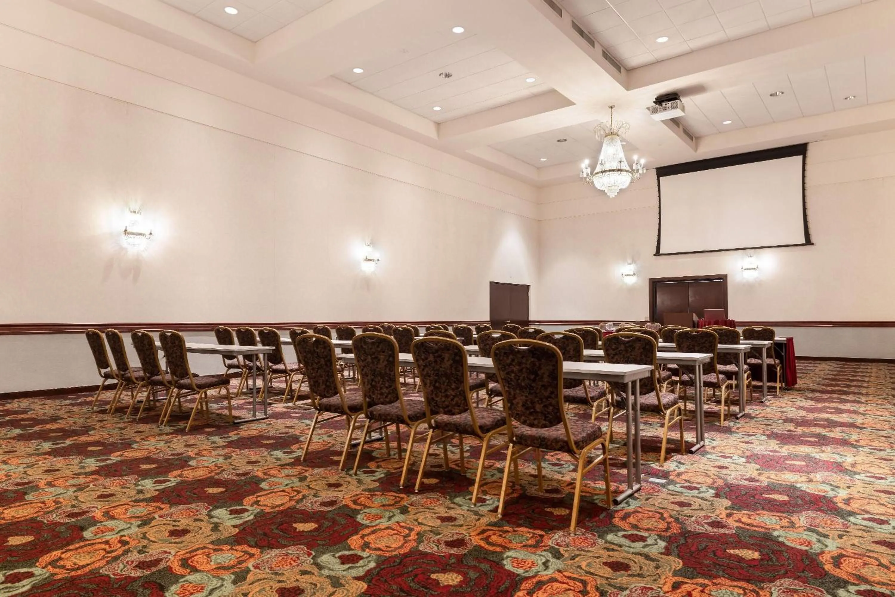 Meeting/conference room in Ramada by Wyndham State College Hotel & Conference Center