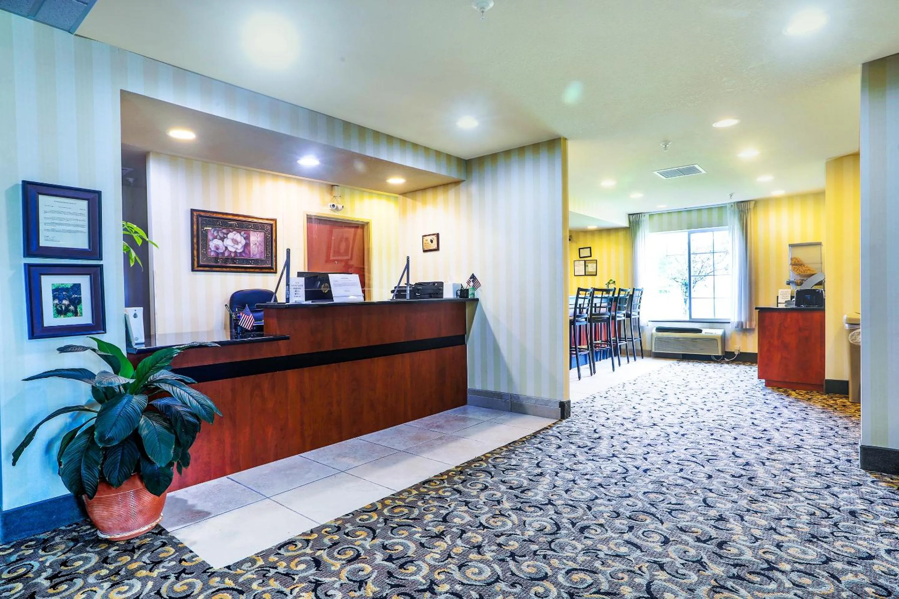 Lobby or reception in Evansville Inn & Suites by OYO
