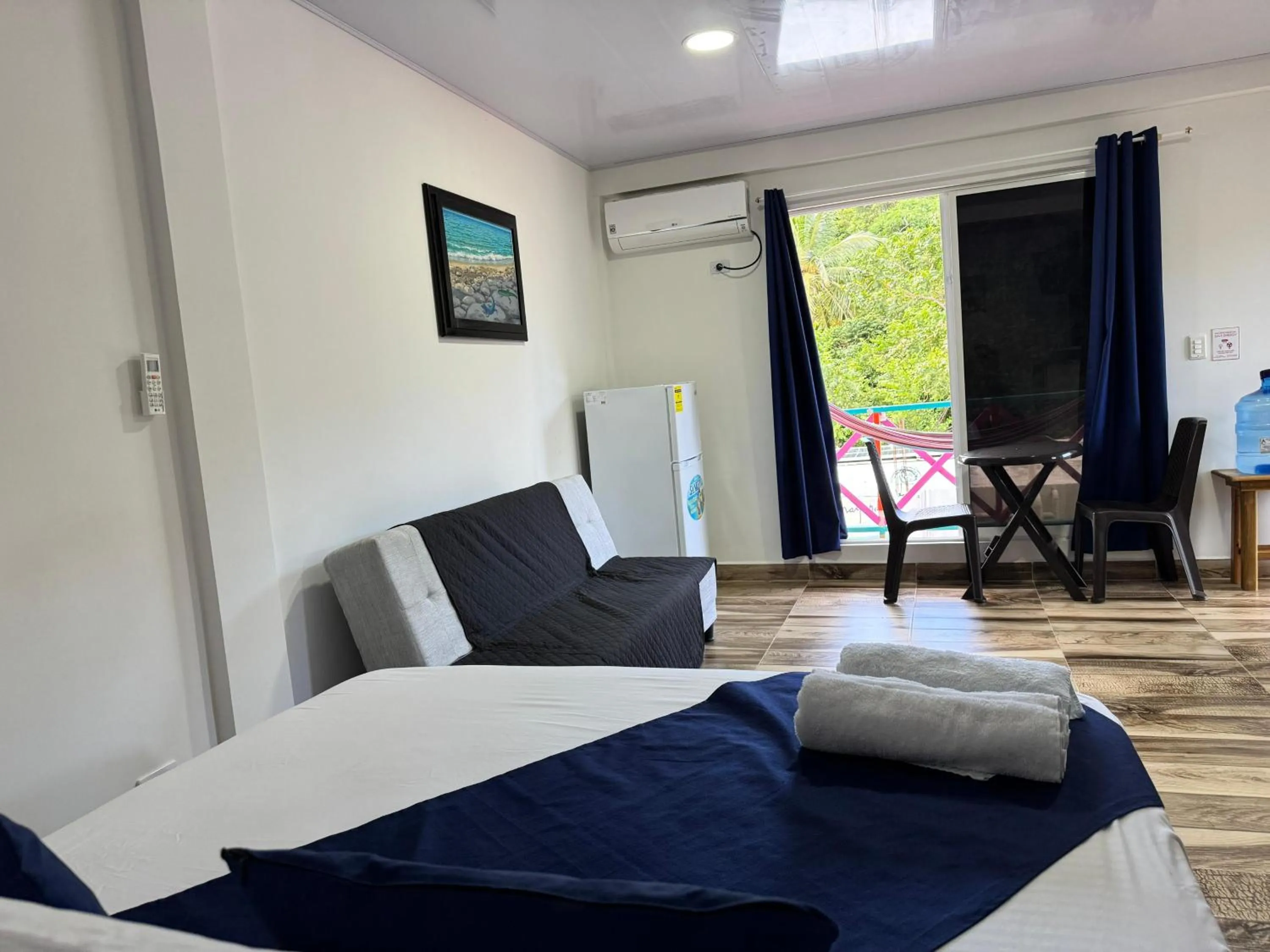 Bed in Shell Sea B & B