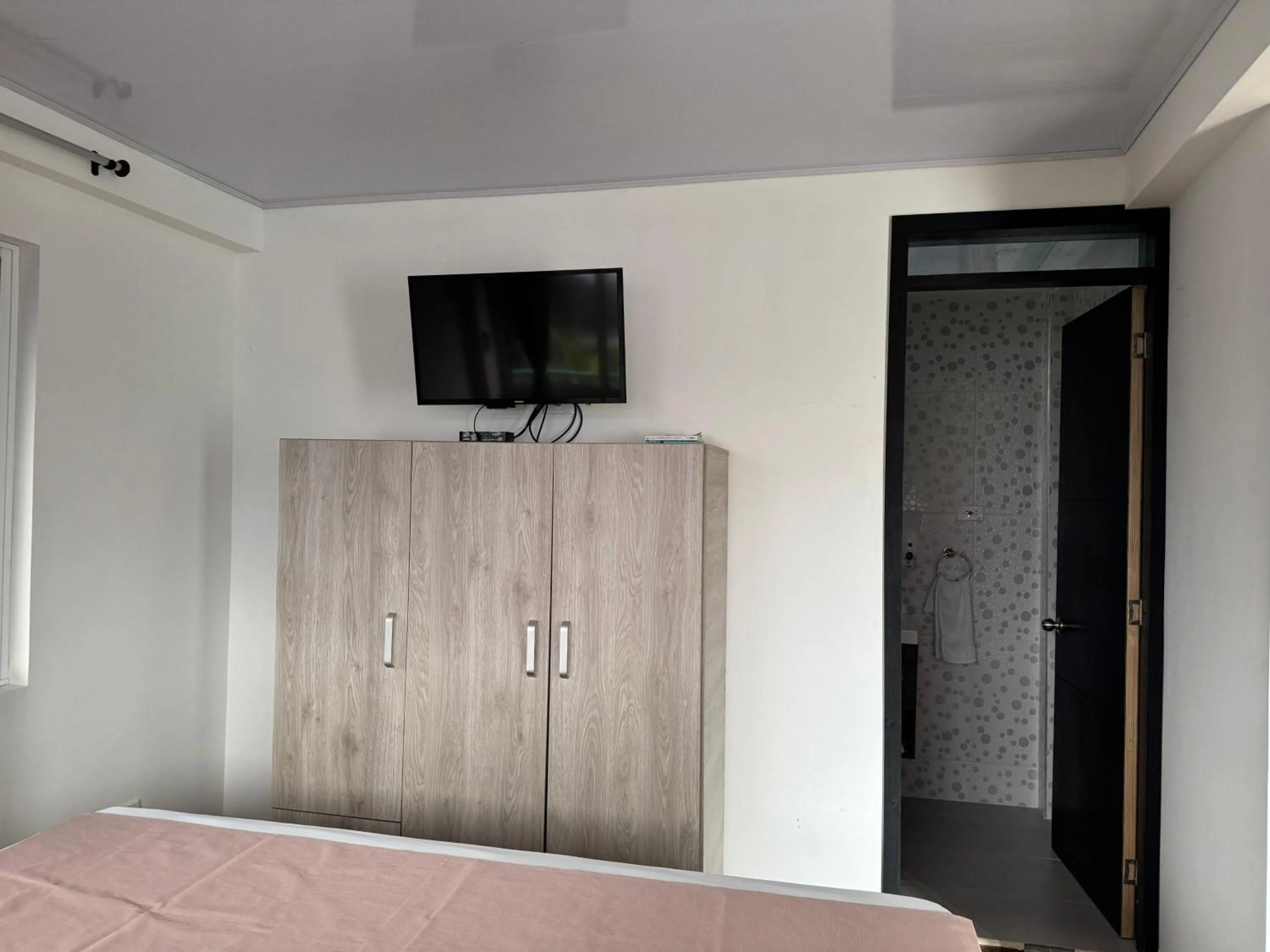 Bed in Shell Sea B & B