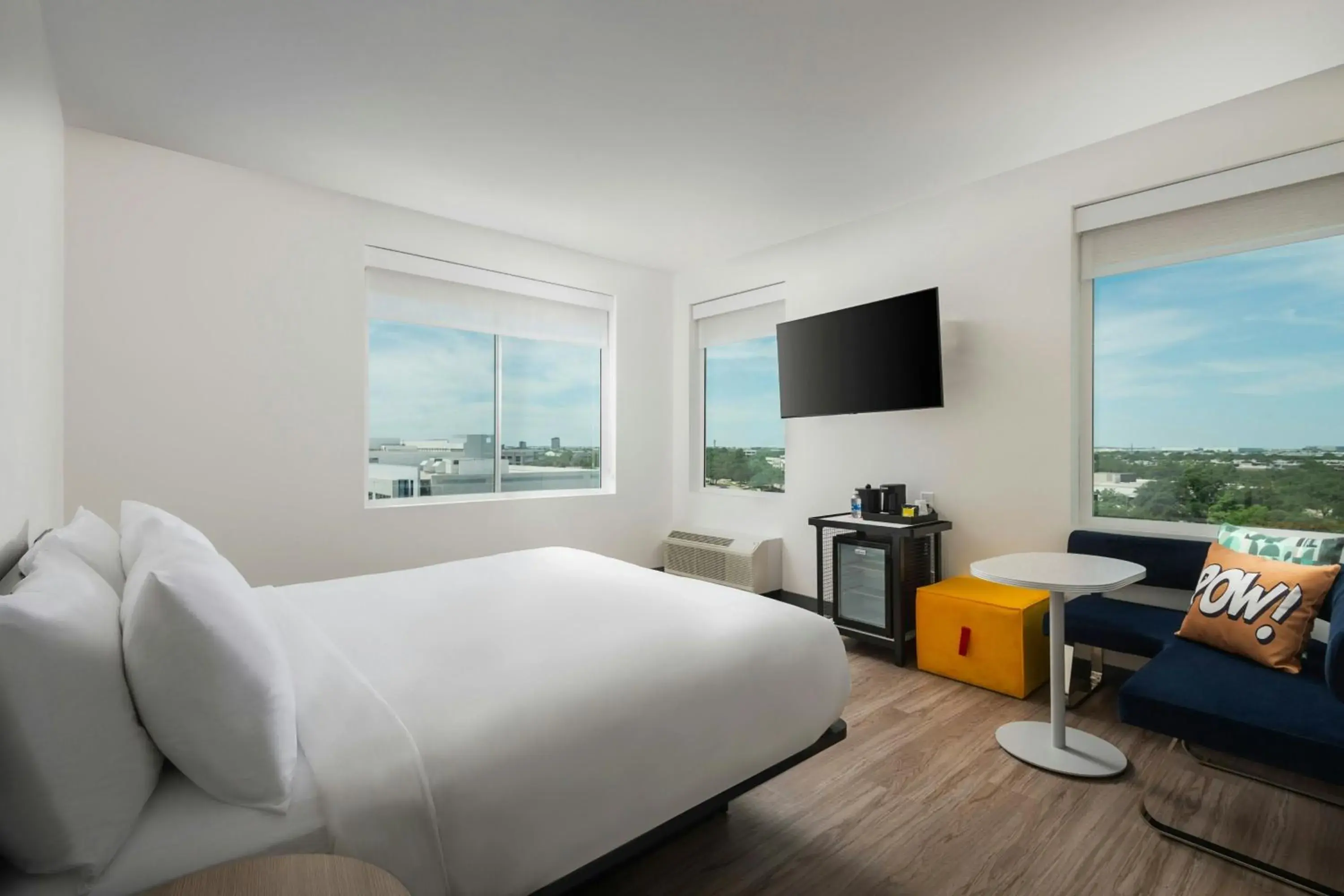 Executive Corner King Room in Aloft DFW Airport North Executive Corner King Room in Aloft DFW Airport North