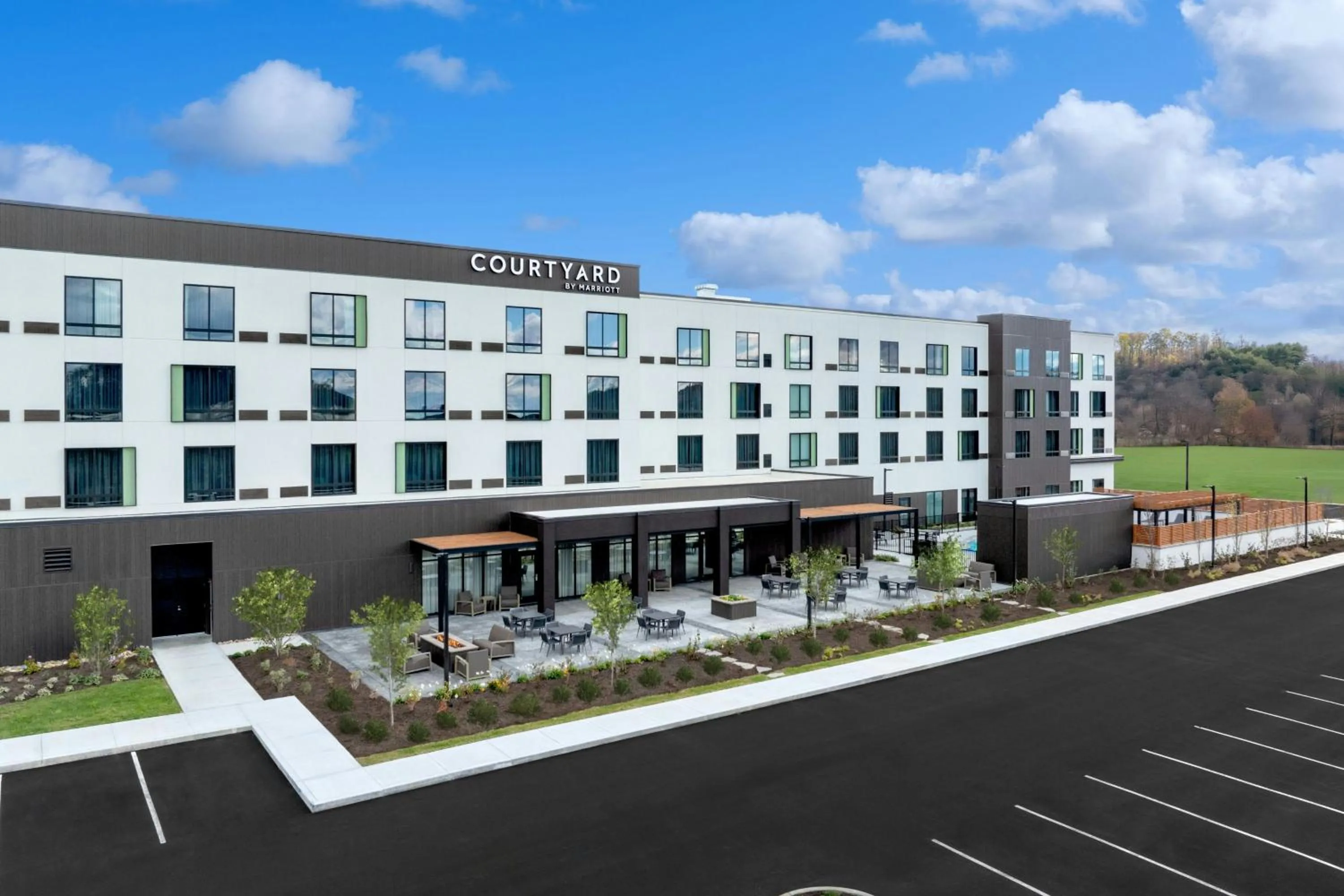 Property building in Courtyard by Marriott Kodak Sevierville