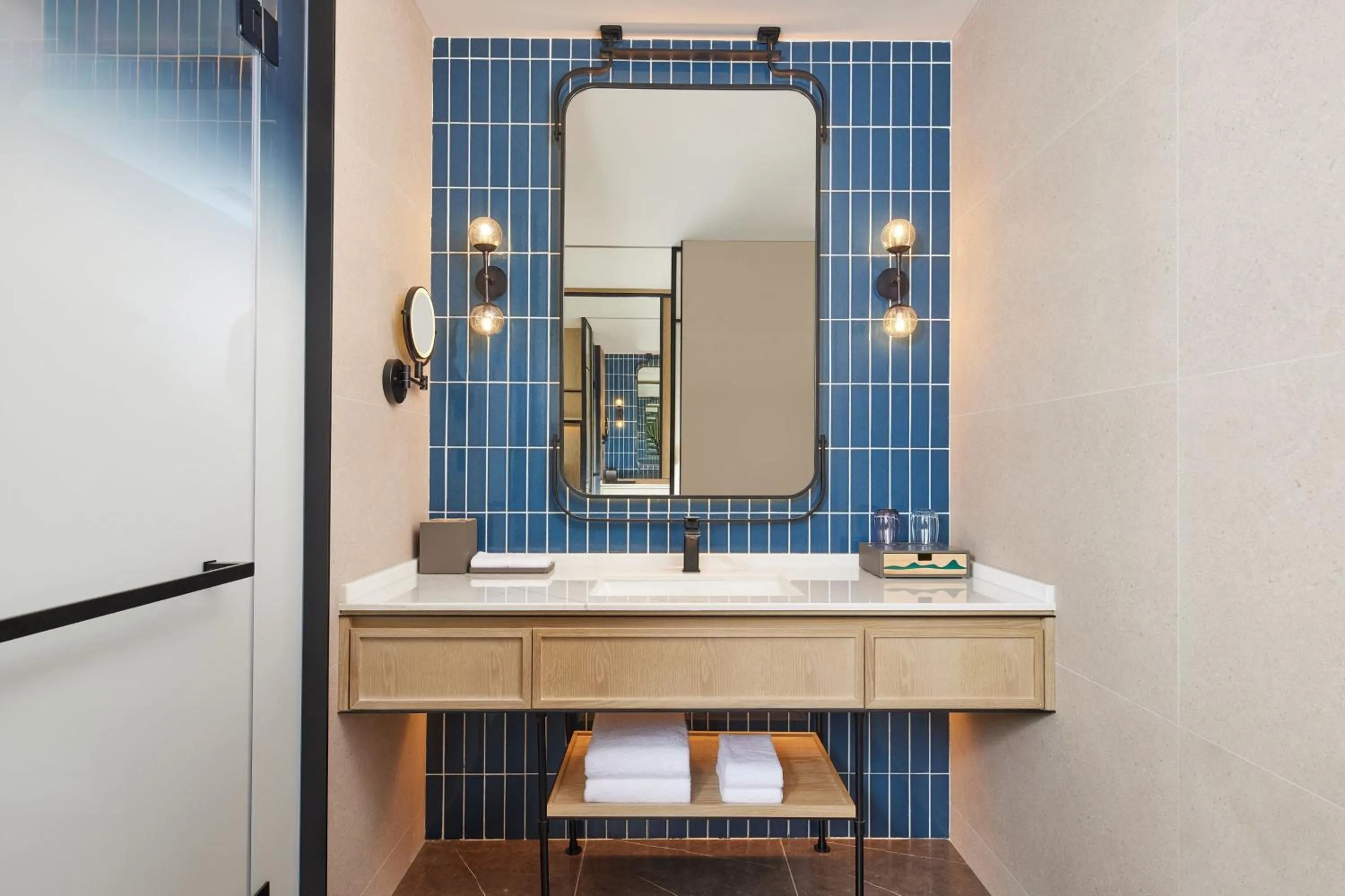 Bathroom in Four Points by Sheraton Xuancheng, Jingxian