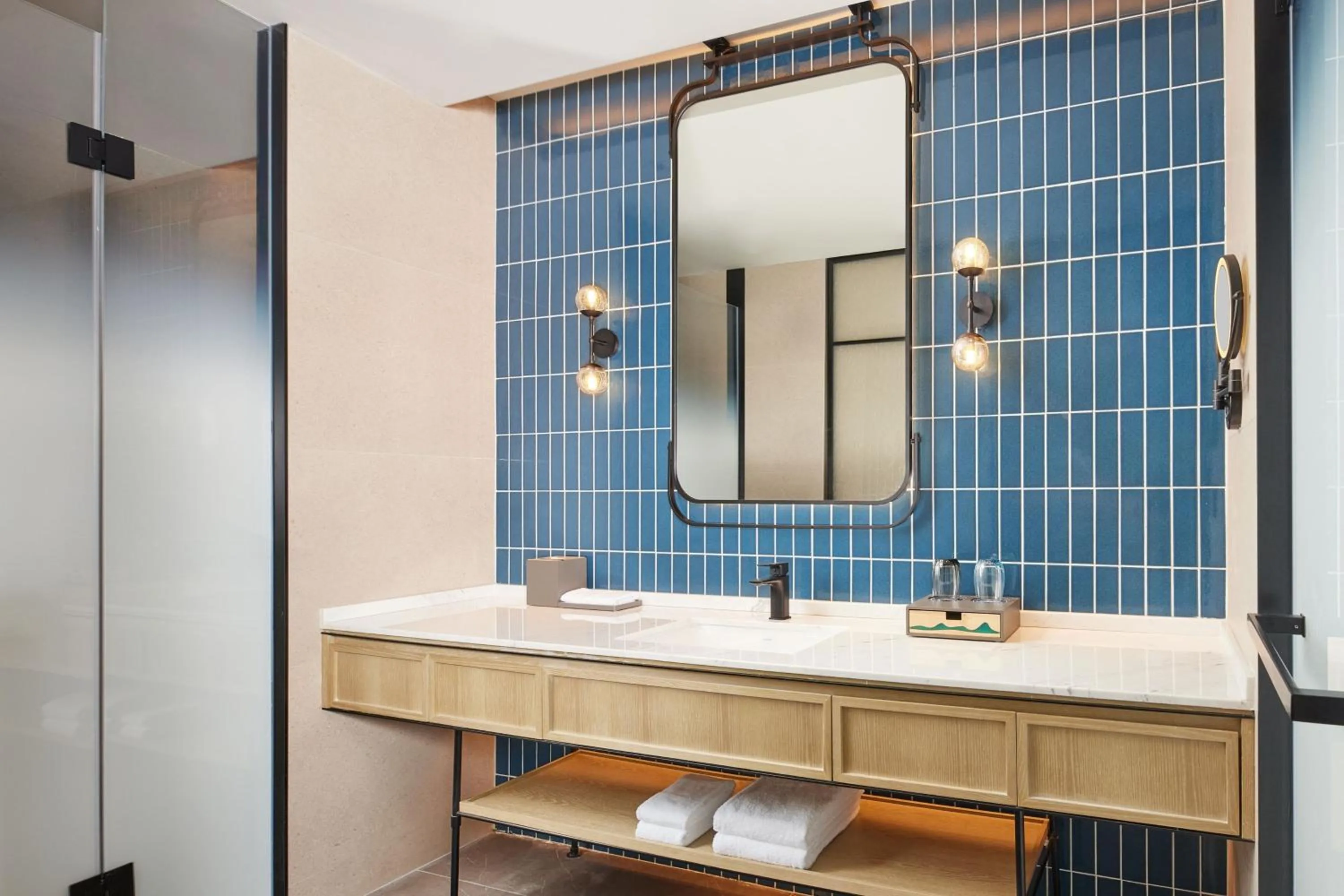 Bathroom in Four Points by Sheraton Xuancheng, Jingxian