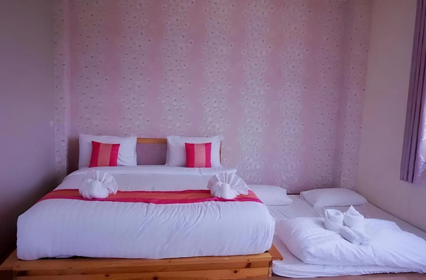 Bed in Sakura Yama Resort ซากุระ ยามะรีสอร์ท