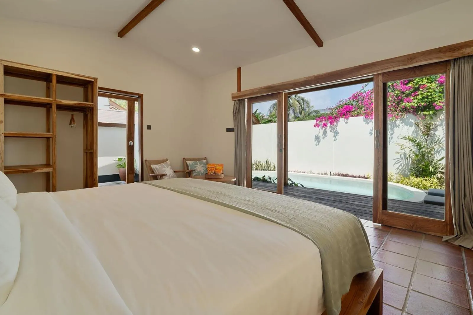 Bed in Gili Teak Beach Front Resort