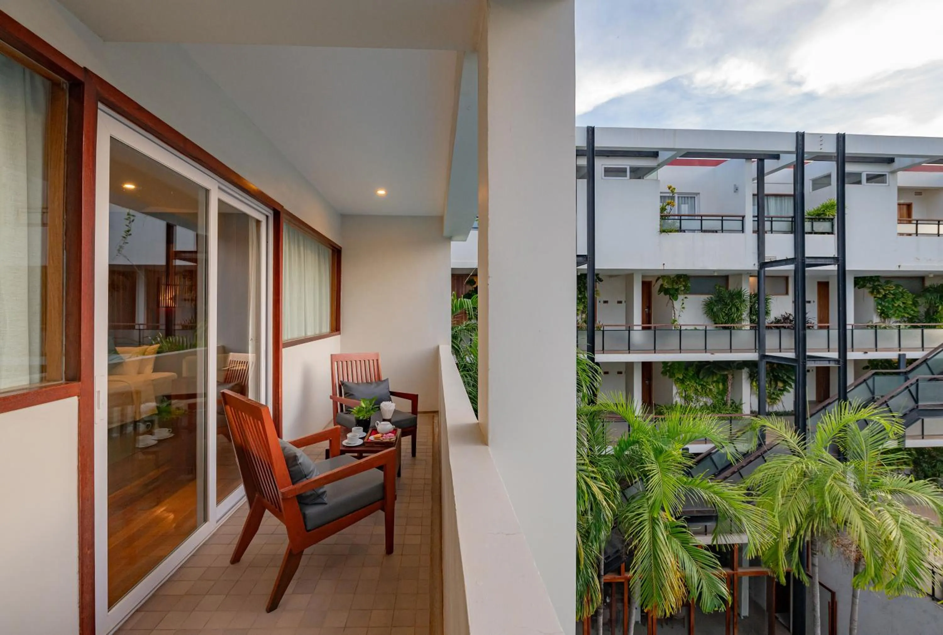 Balcony/Terrace in Hotel Somadevi Angkor Boutique and Resort