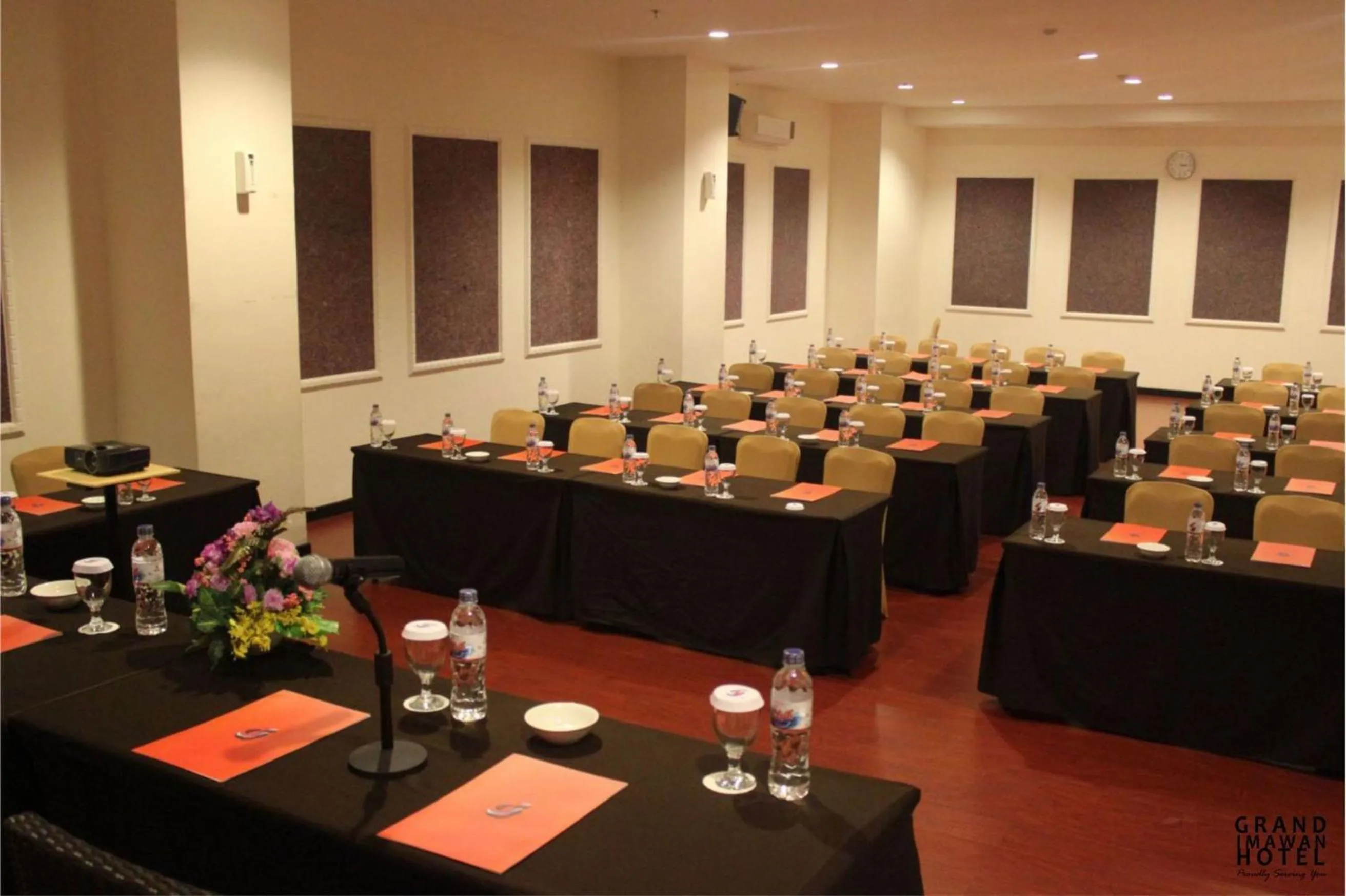 Meeting/conference room in Grand Imawan Hotel