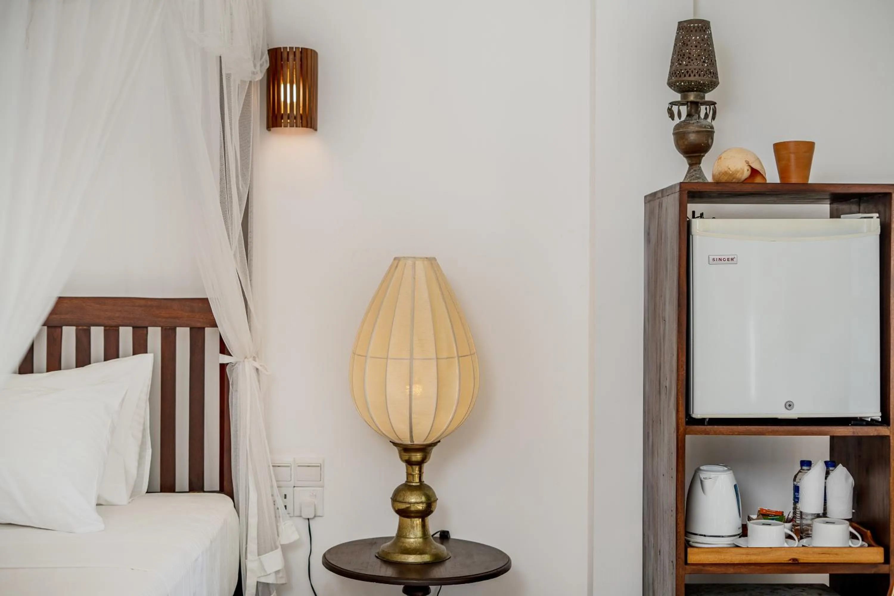 Coffee/tea facilities, Bed in Wasantha Garden Hotel Restaurant & Ayurvedic Treatment