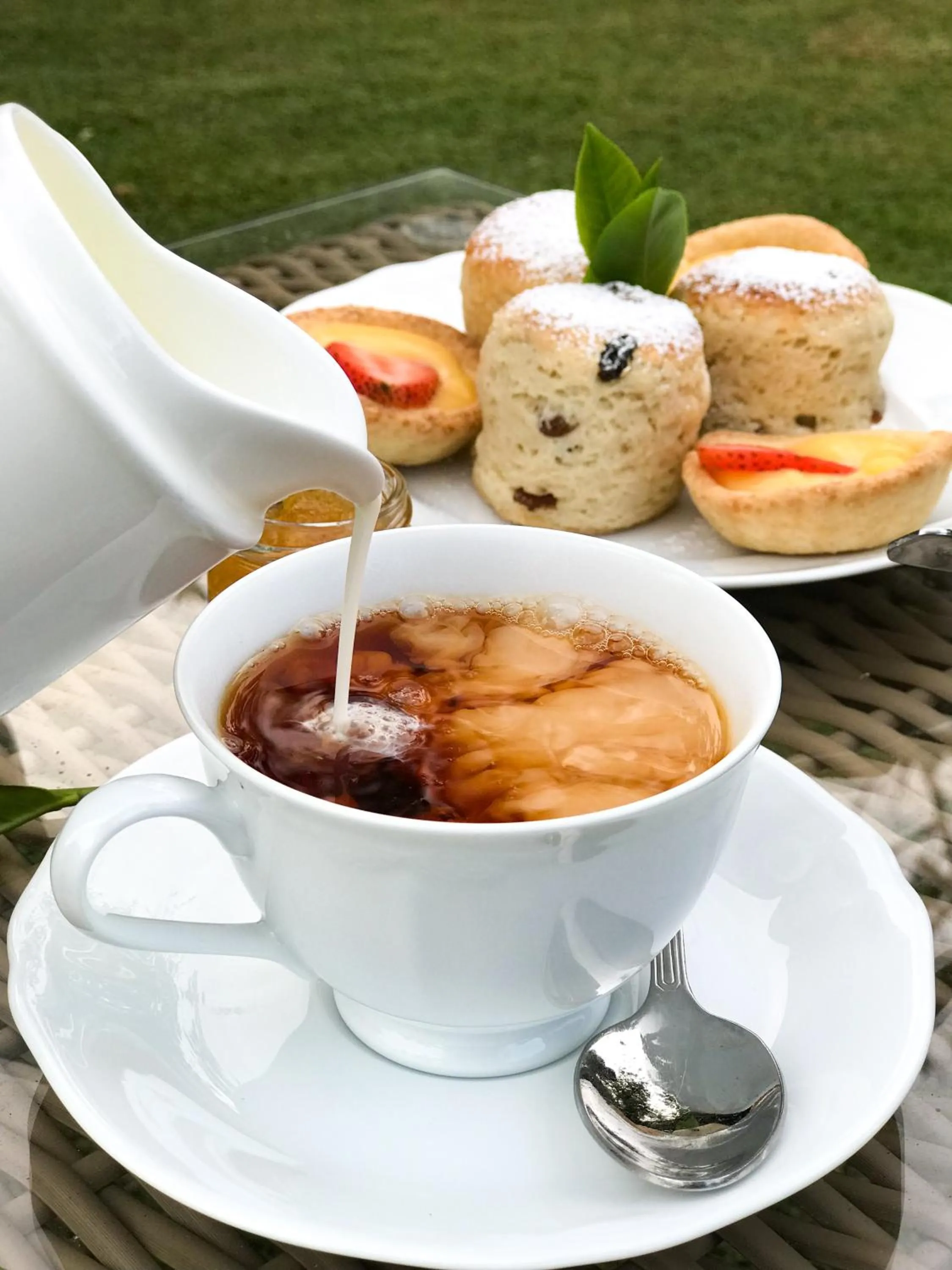 Food and drinks in Stafford Bungalow - Exclusive Luxury Within A Private Tea Estate