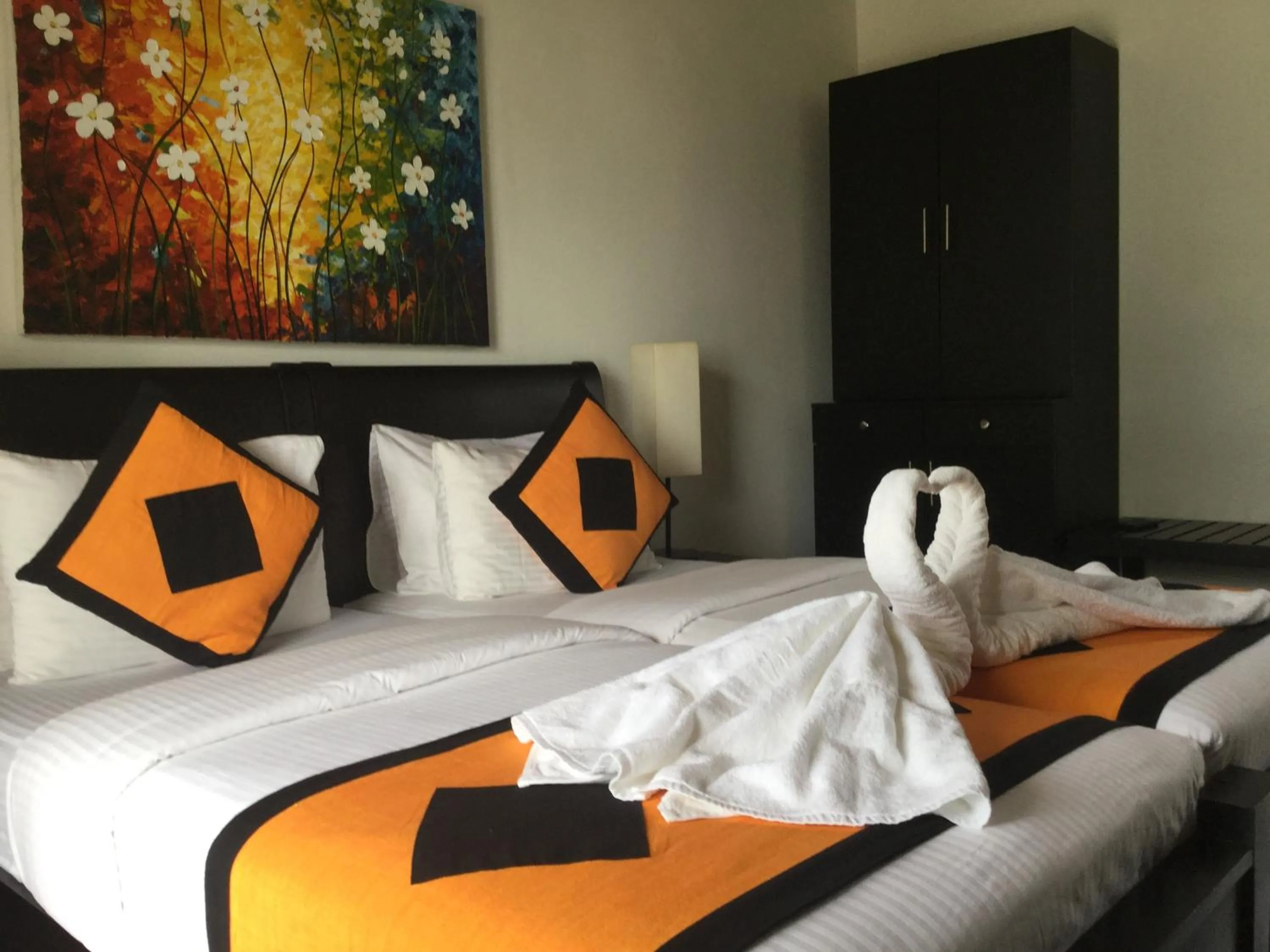 Photo of the whole room, Bed in Joe's Resort Unawatuna