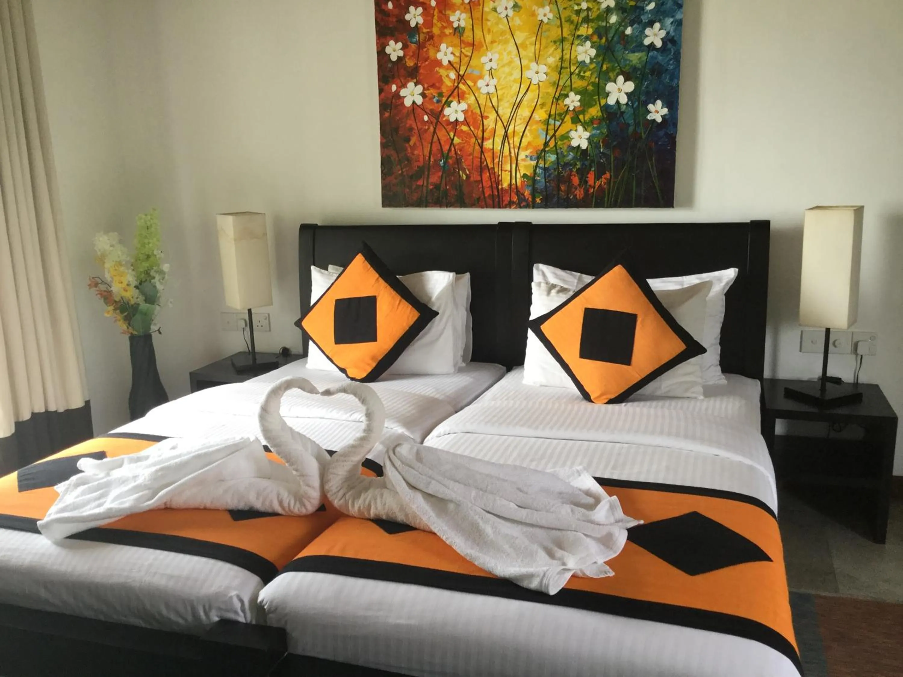 Bed in Joe's Resort Unawatuna