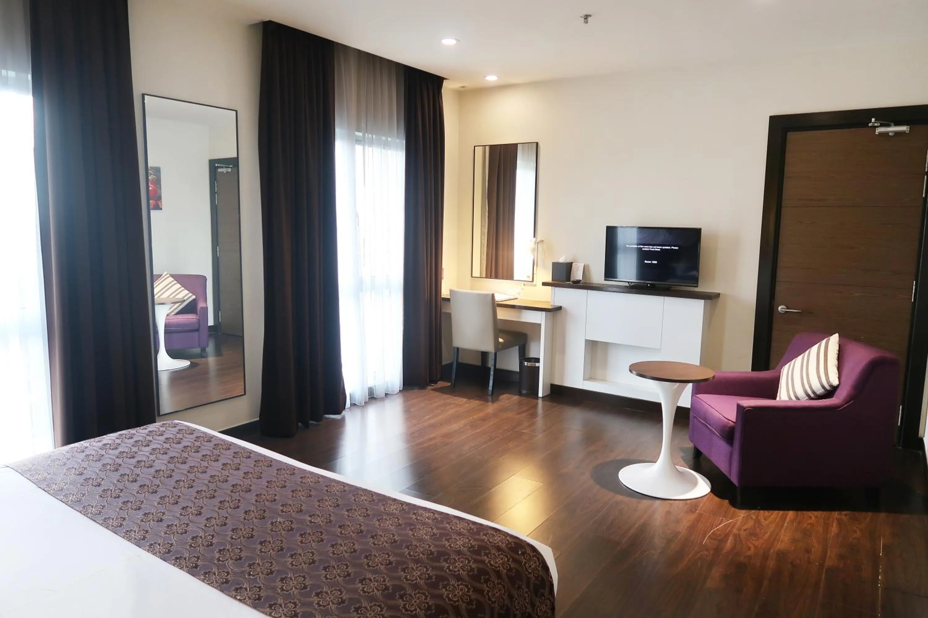 Living room, Bed in Wyndham Garden i-City Shah Alam