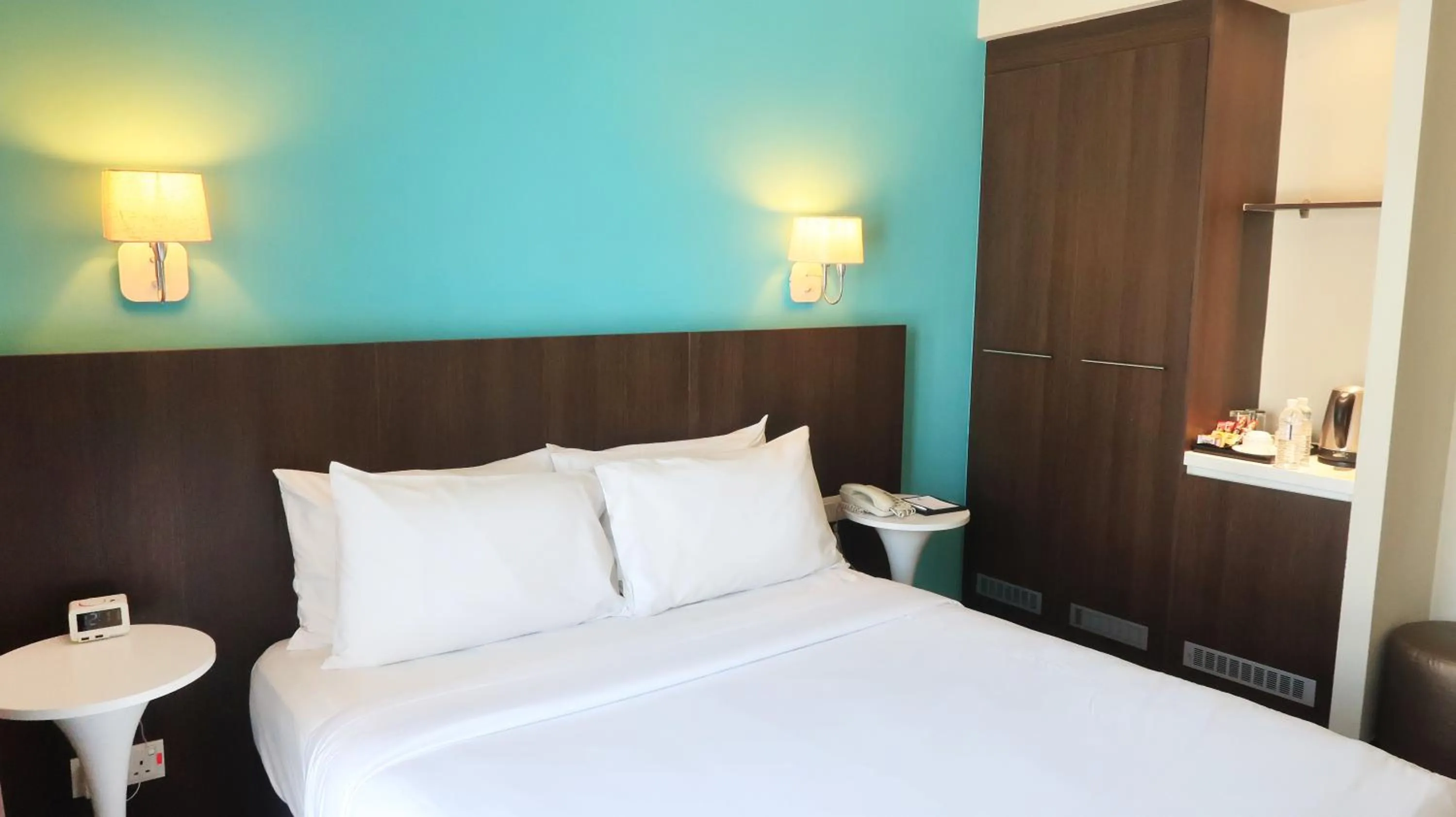 Bed in Wyndham Garden i-City Shah Alam