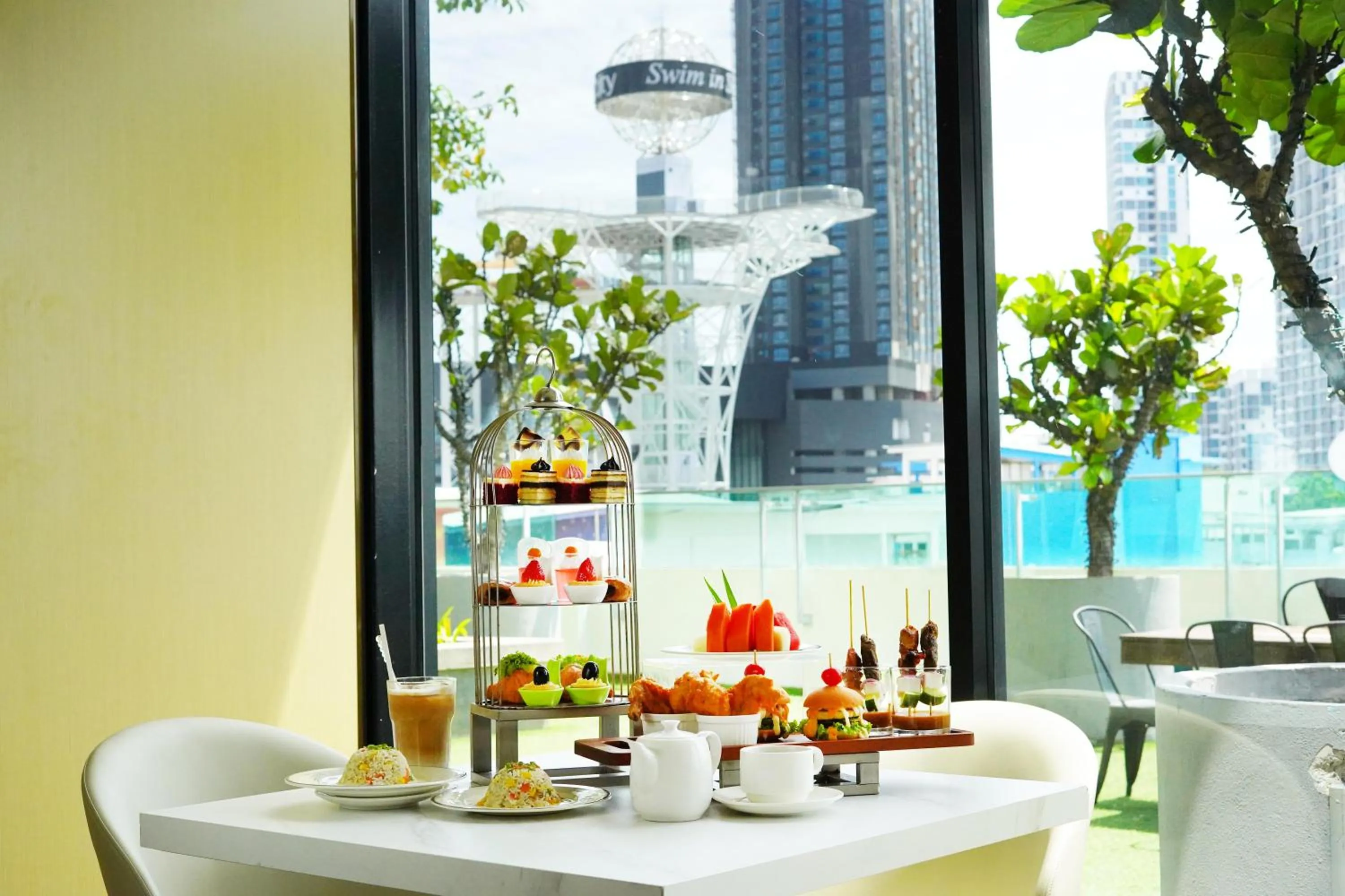 Food and drinks in Wyndham Garden i-City Shah Alam